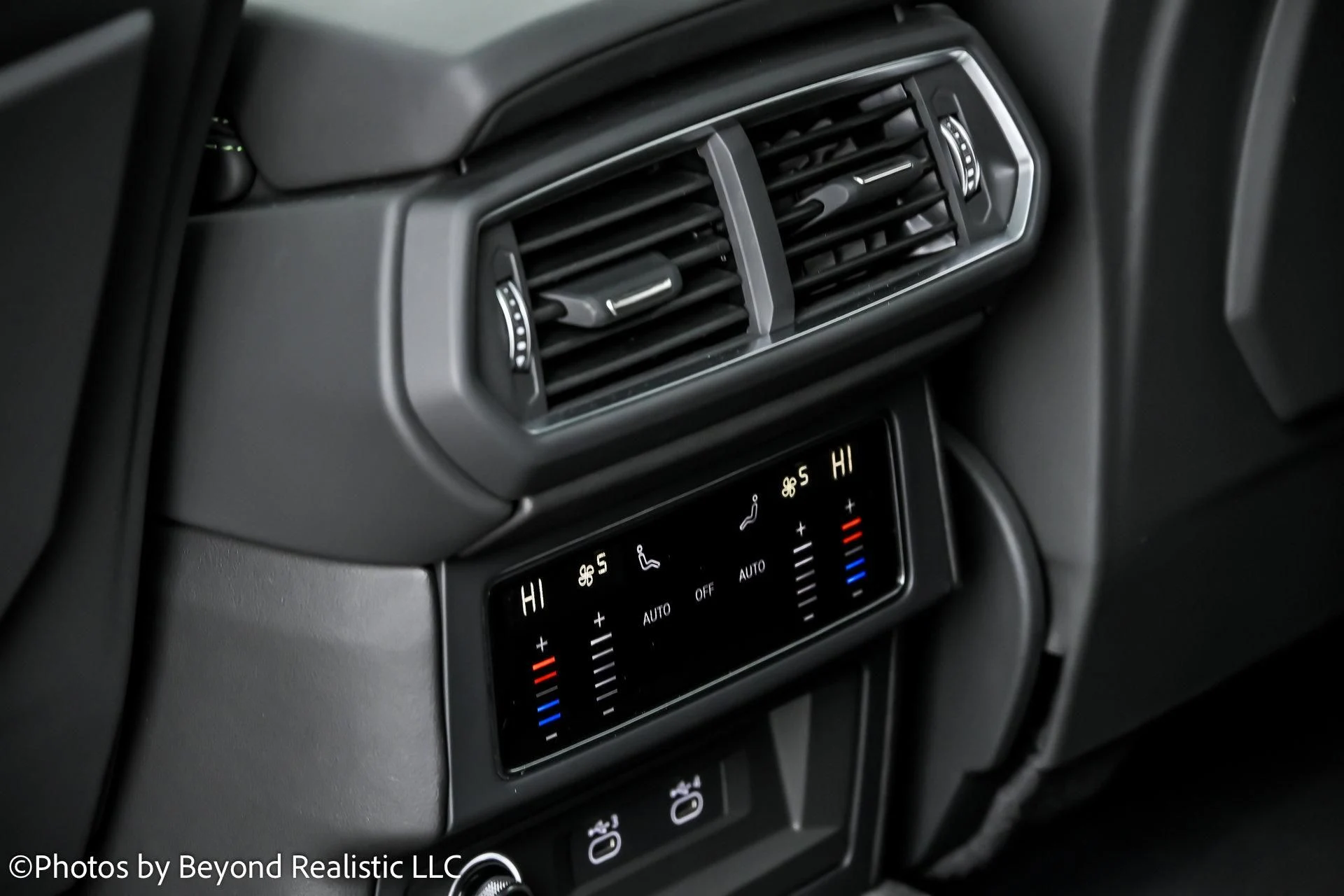 mph029_378331976_Used_2024_Lamborghini_Urus_S_1766655594_663dff2670