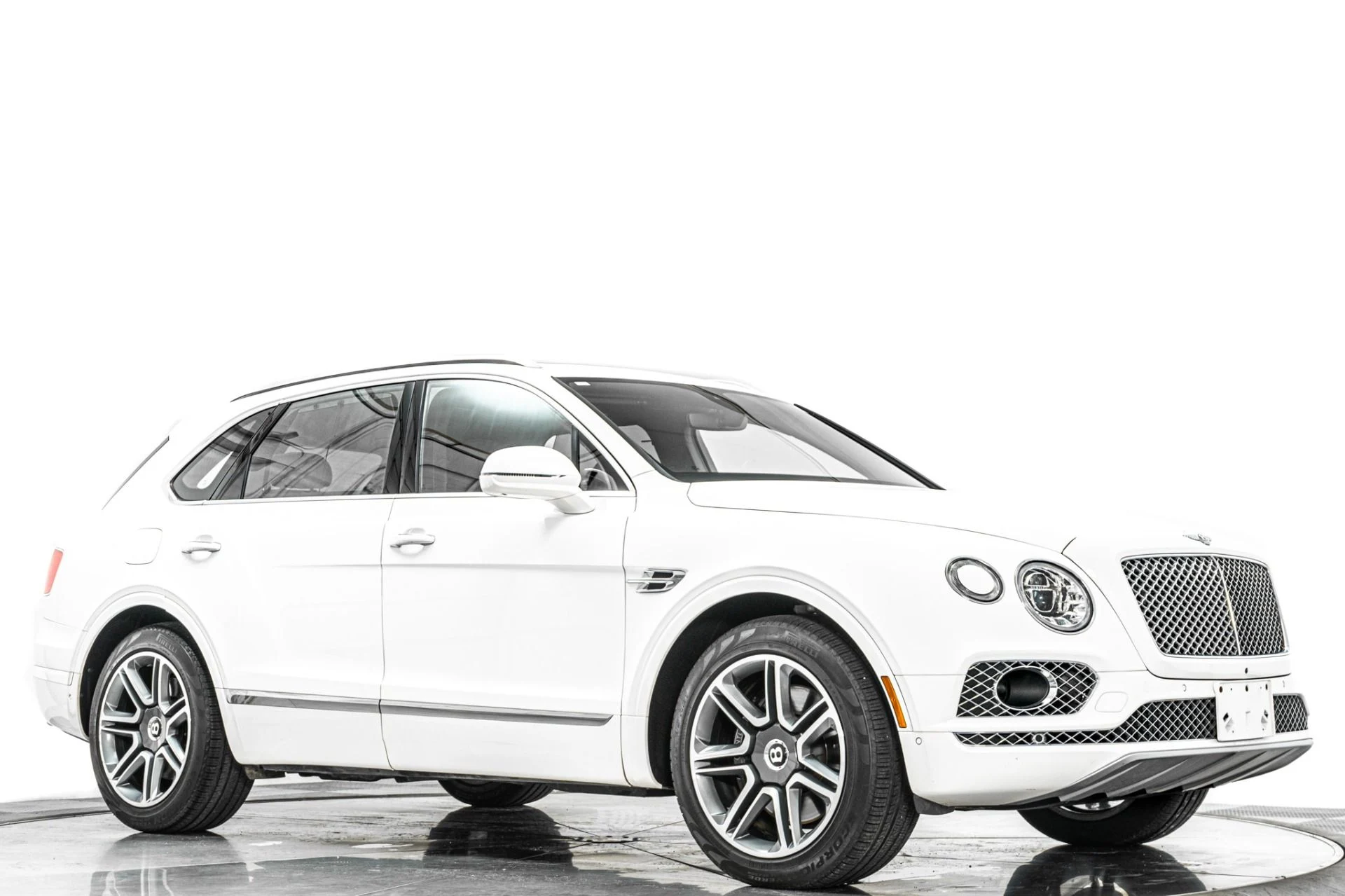 mph029_3784492156_Used_2018_Bentley_Bentayga_Activity_Edition_1786648864_80ad18366b