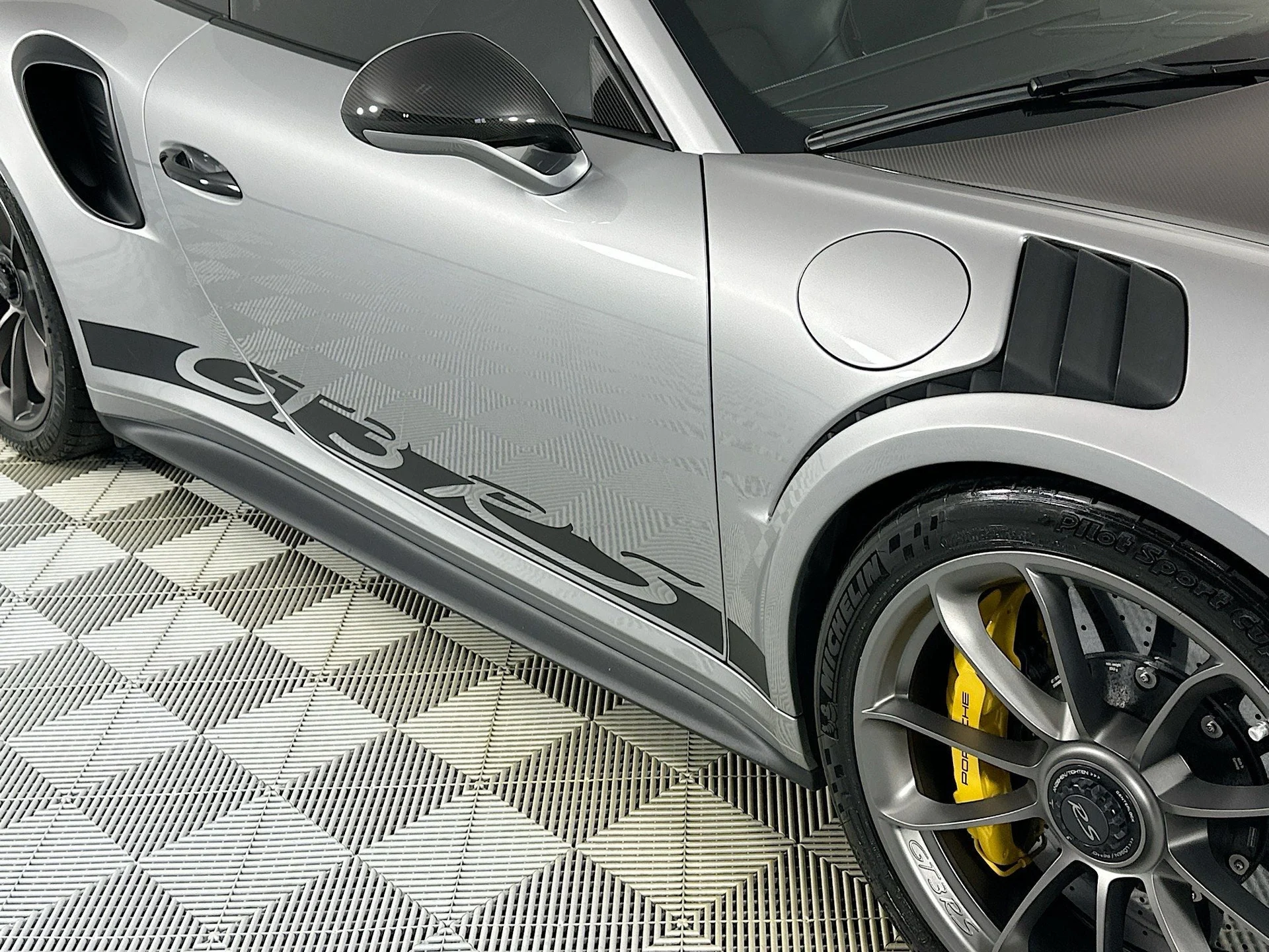 mph029_3786960658_30_b2fac79272