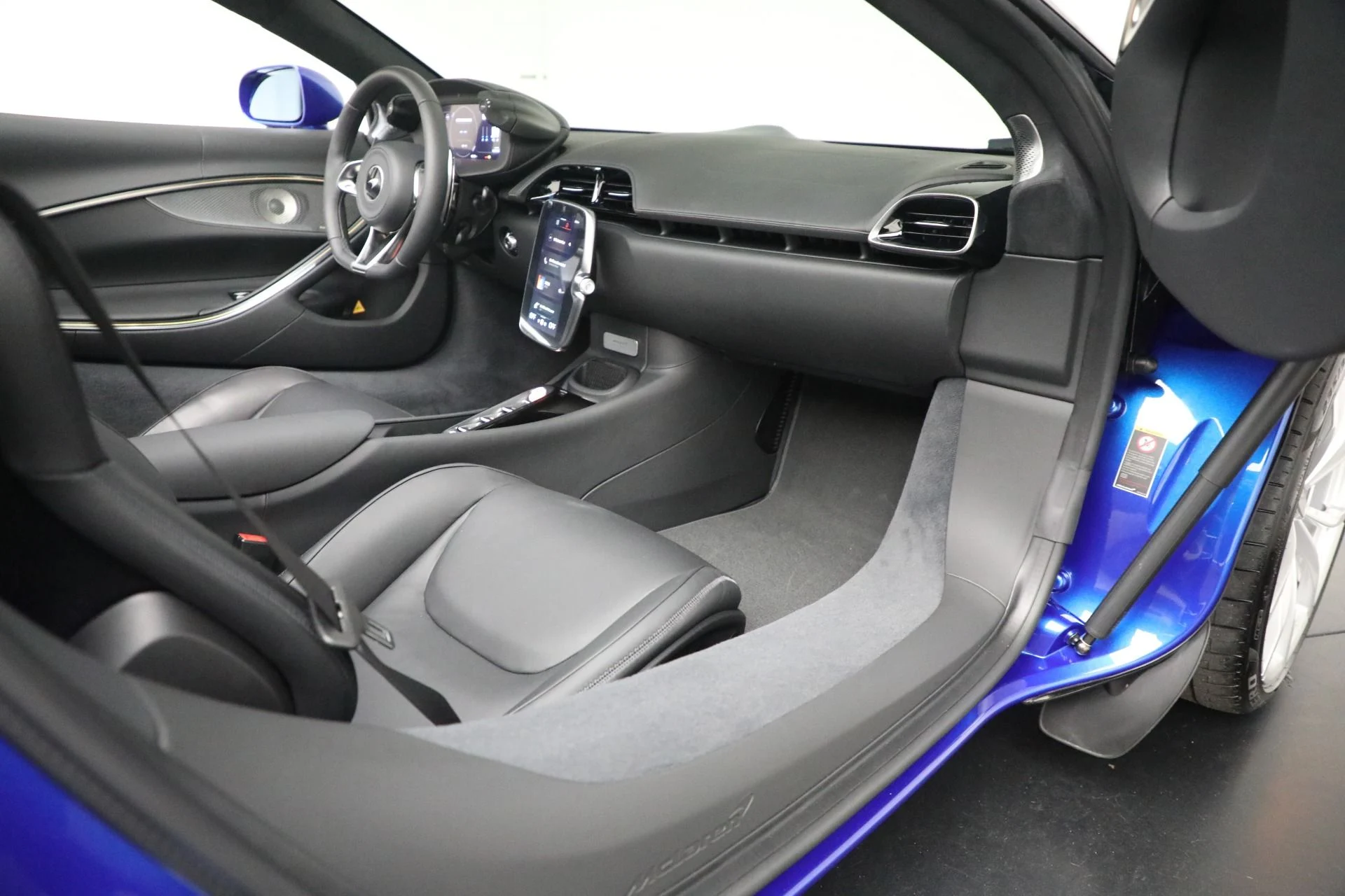 mph029_3788815699_New_2025_Mc_Laren_Artura_Spider_Tech_Lux_d43aed8261