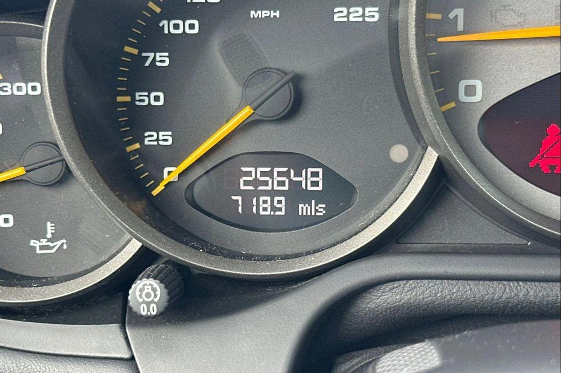 mph029_3805166474_yi_L3_E_Cs_Tb_g_T8h3_Eh_Qg_RV_Nf_Hlr_A_636b2d8acf