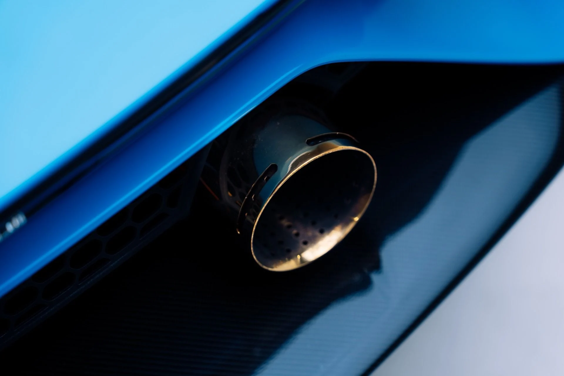 mph029_381562905_Used_2022_Lamborghini_Aventador_LP_780_4_Ultimae_1767657027_0c76159c0f