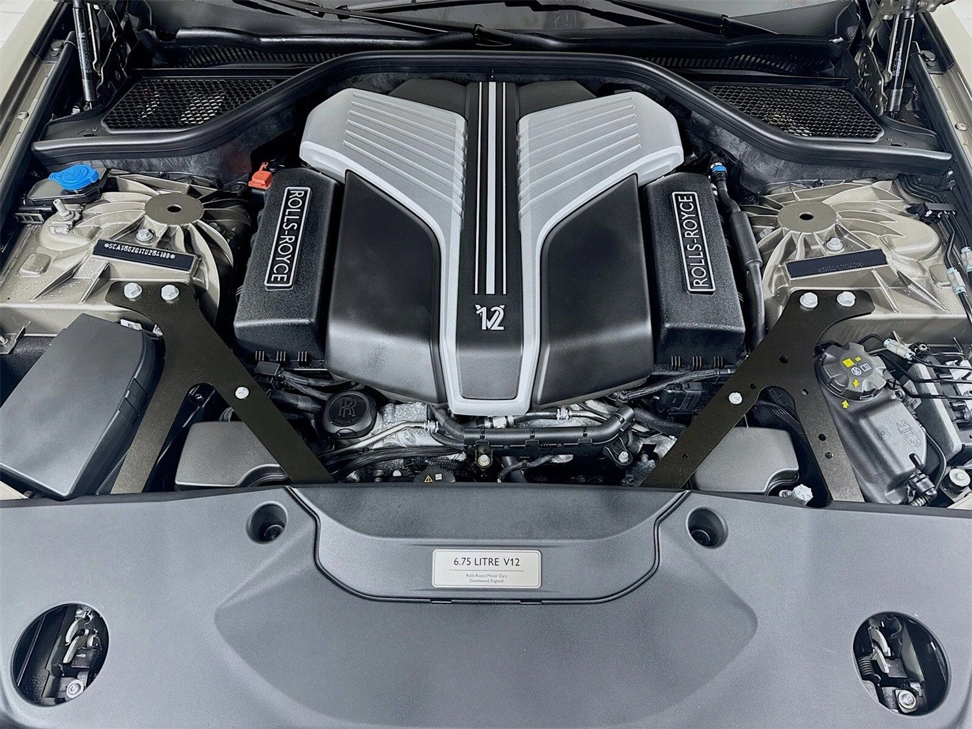 mph029_3821158965_05bc982003ff6f0175c045bb87bf6a59x_b7482d9bdc