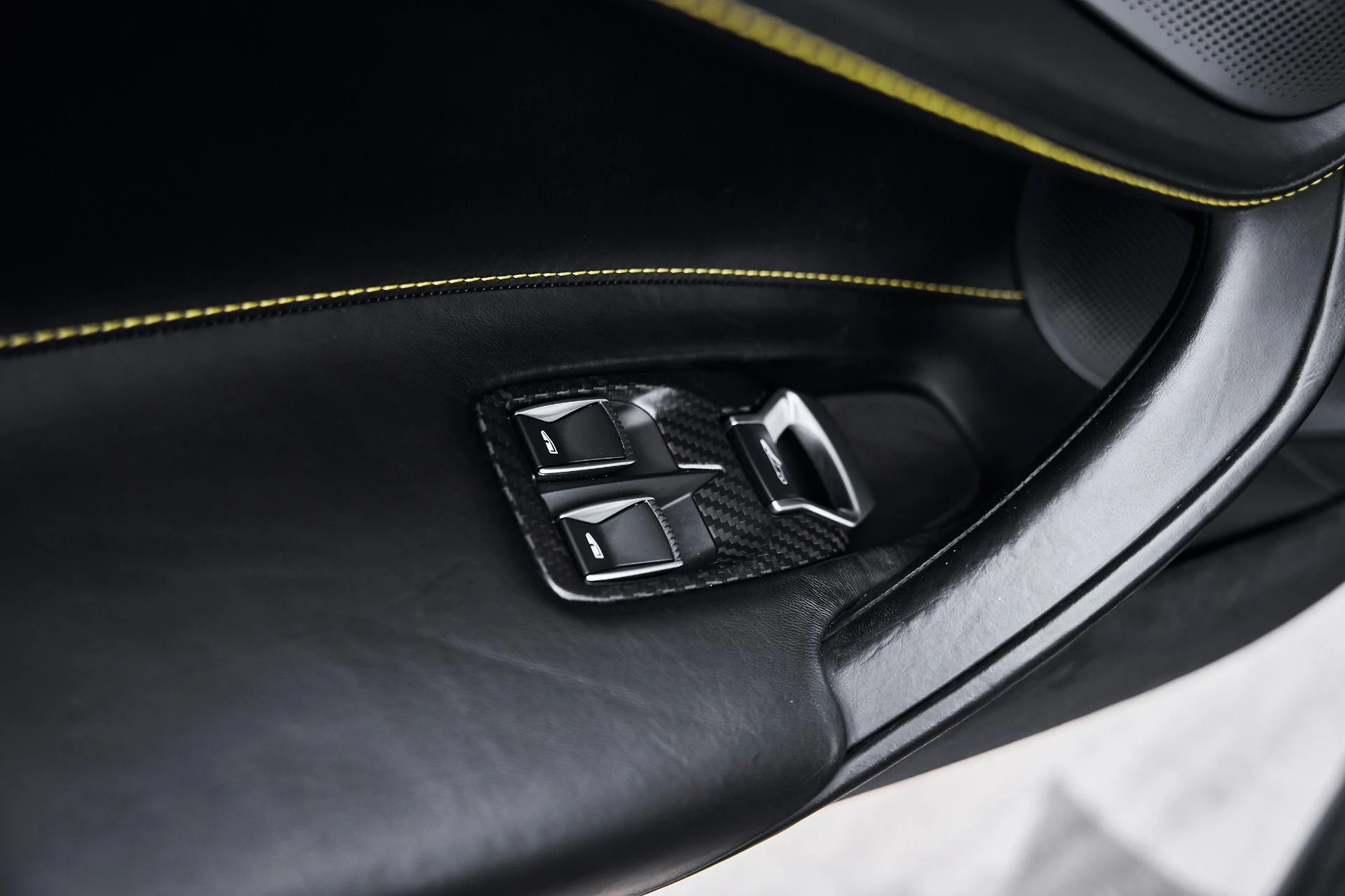 mph029_3829878407_Used_2021_Mc_Laren_720_S_1775521533_da7b8db31c