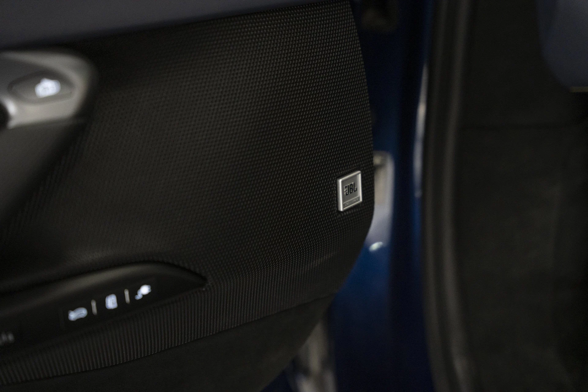 mph029_383137007_445b6a0b024b49ccbfa221d1176d37c2_686b35c077