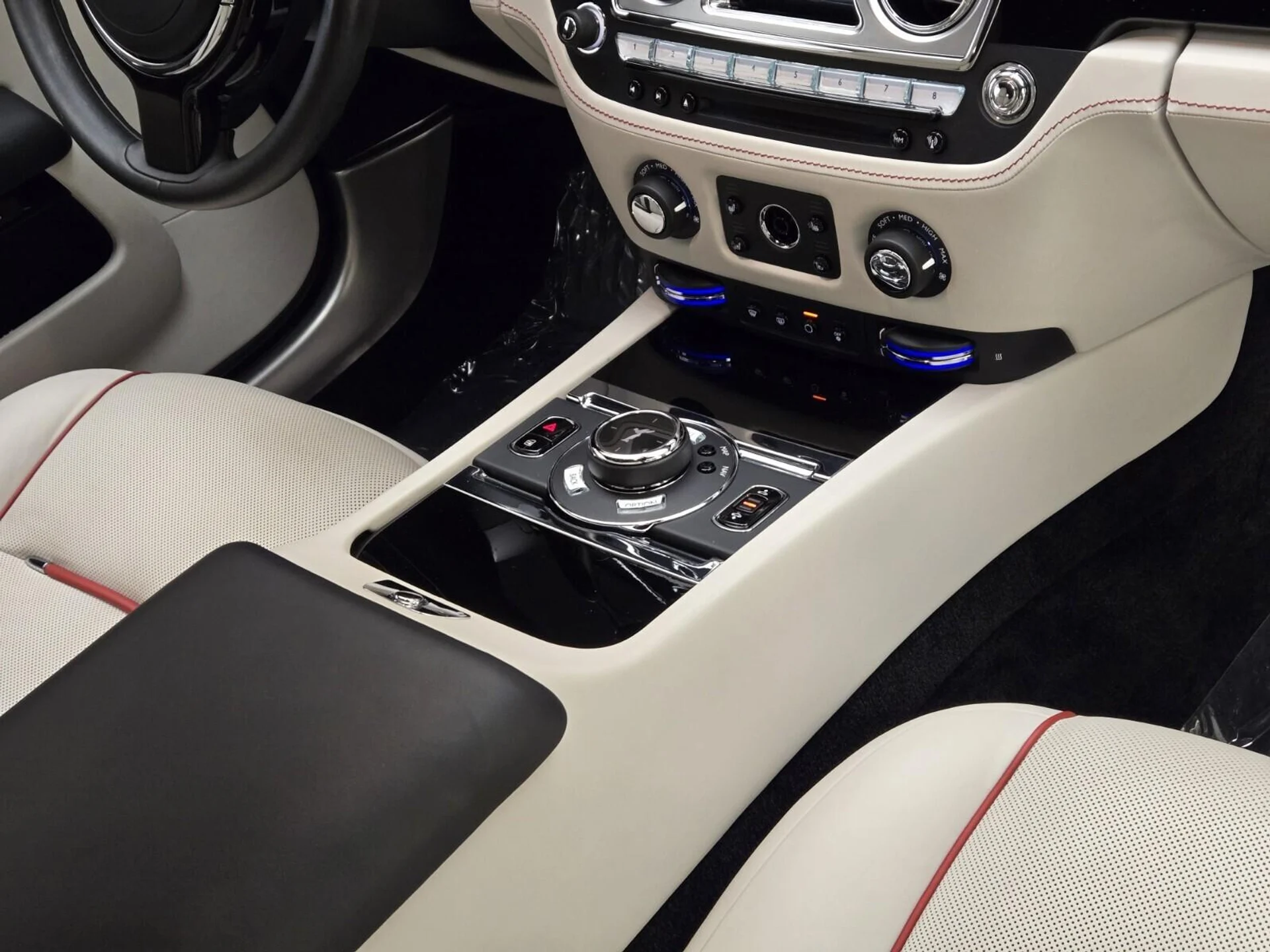 mph029_3837796010_Used_2018_Rolls_Royce_Wraith_1755931447_0597018986