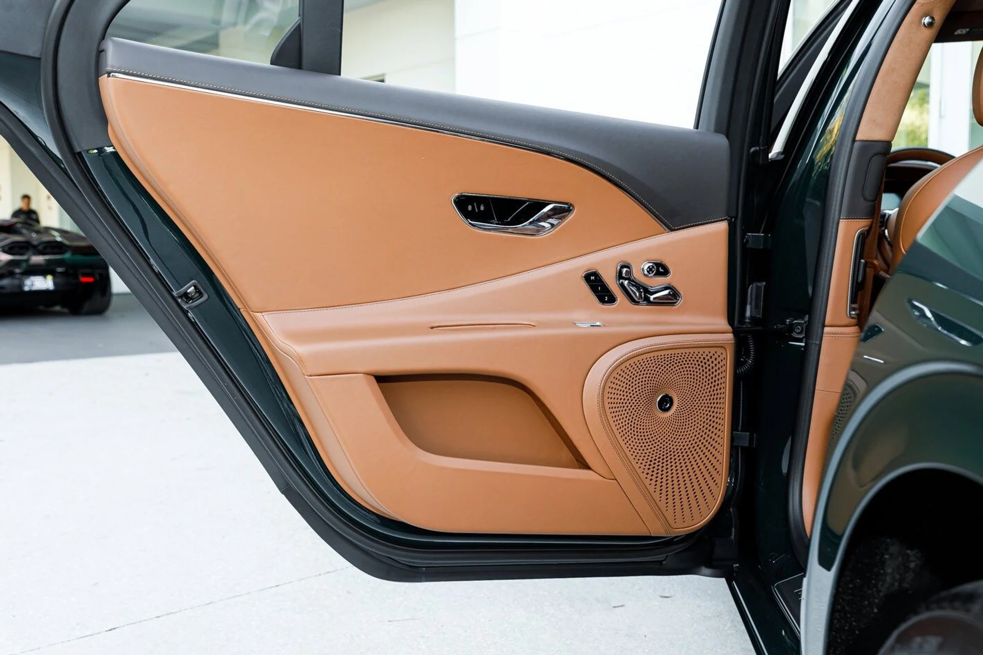 mph029_3842159863_e930f3837b46423ceb58abfd13af7ce1x_65129b96ae