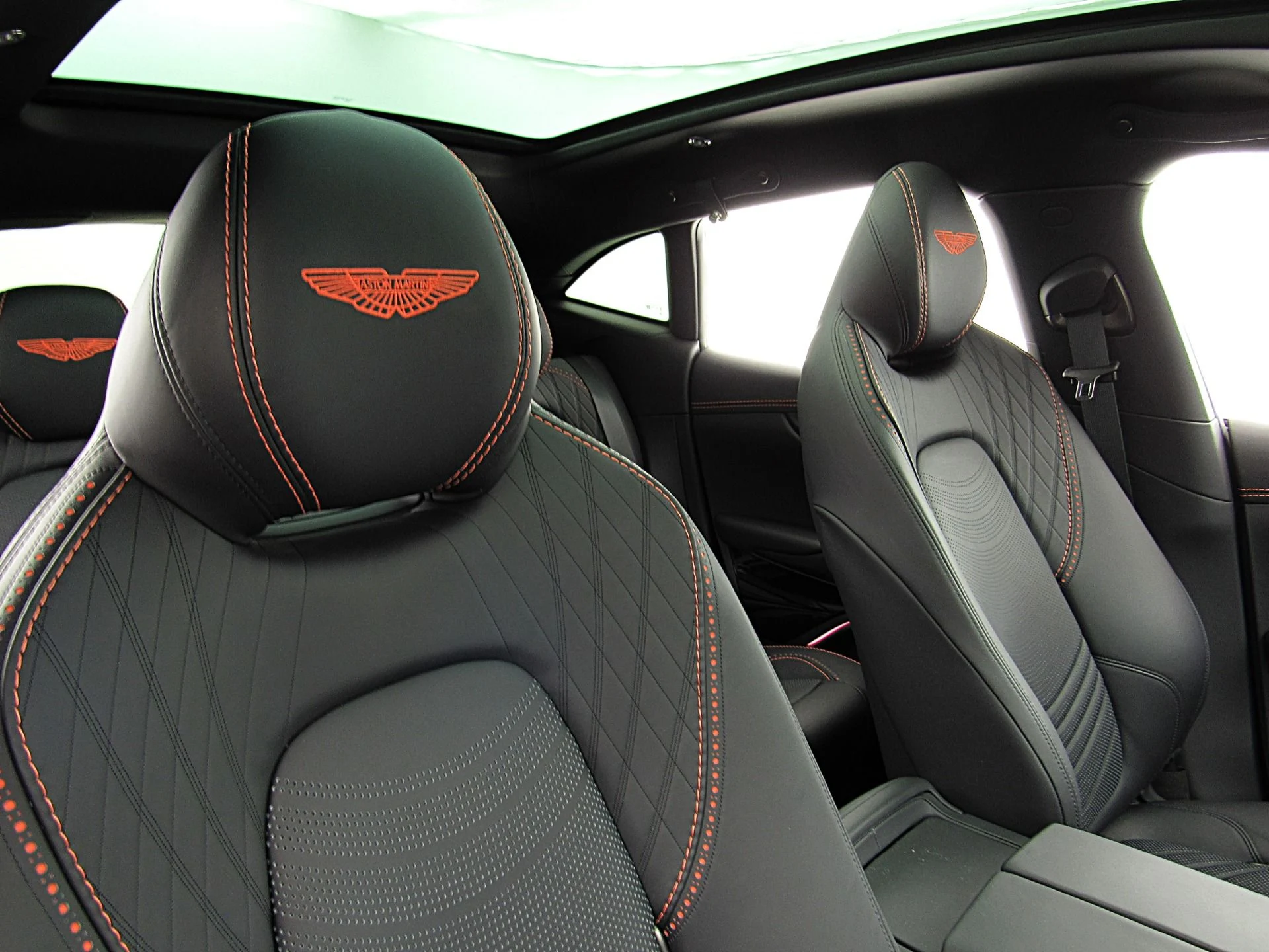 mph029_3852120937_Used_2023_Aston_Martin_DBX_6c5c691c2f