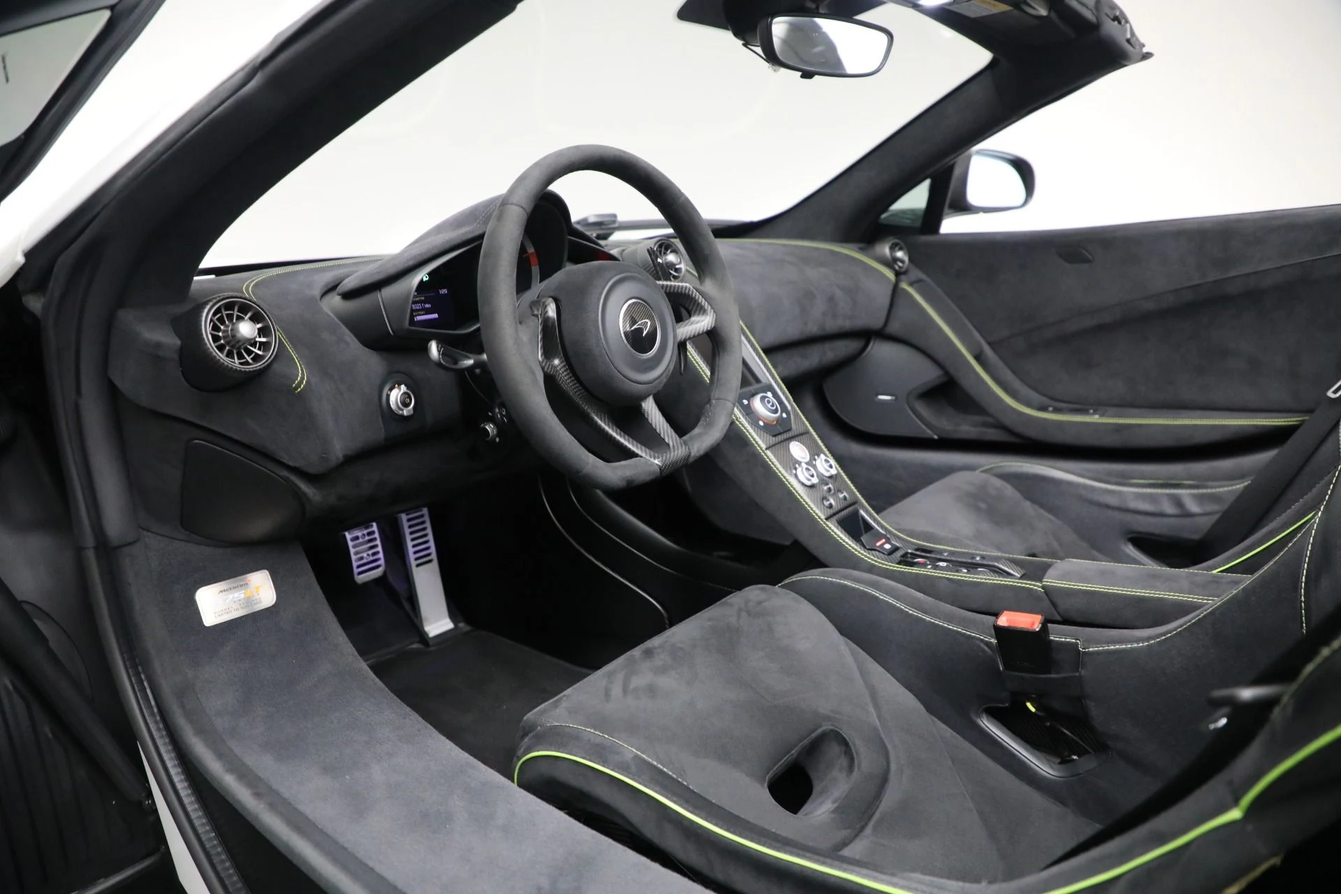 mph029_385488275_Used_2016_Mc_Laren_675_LT_Spider_812648e0eb