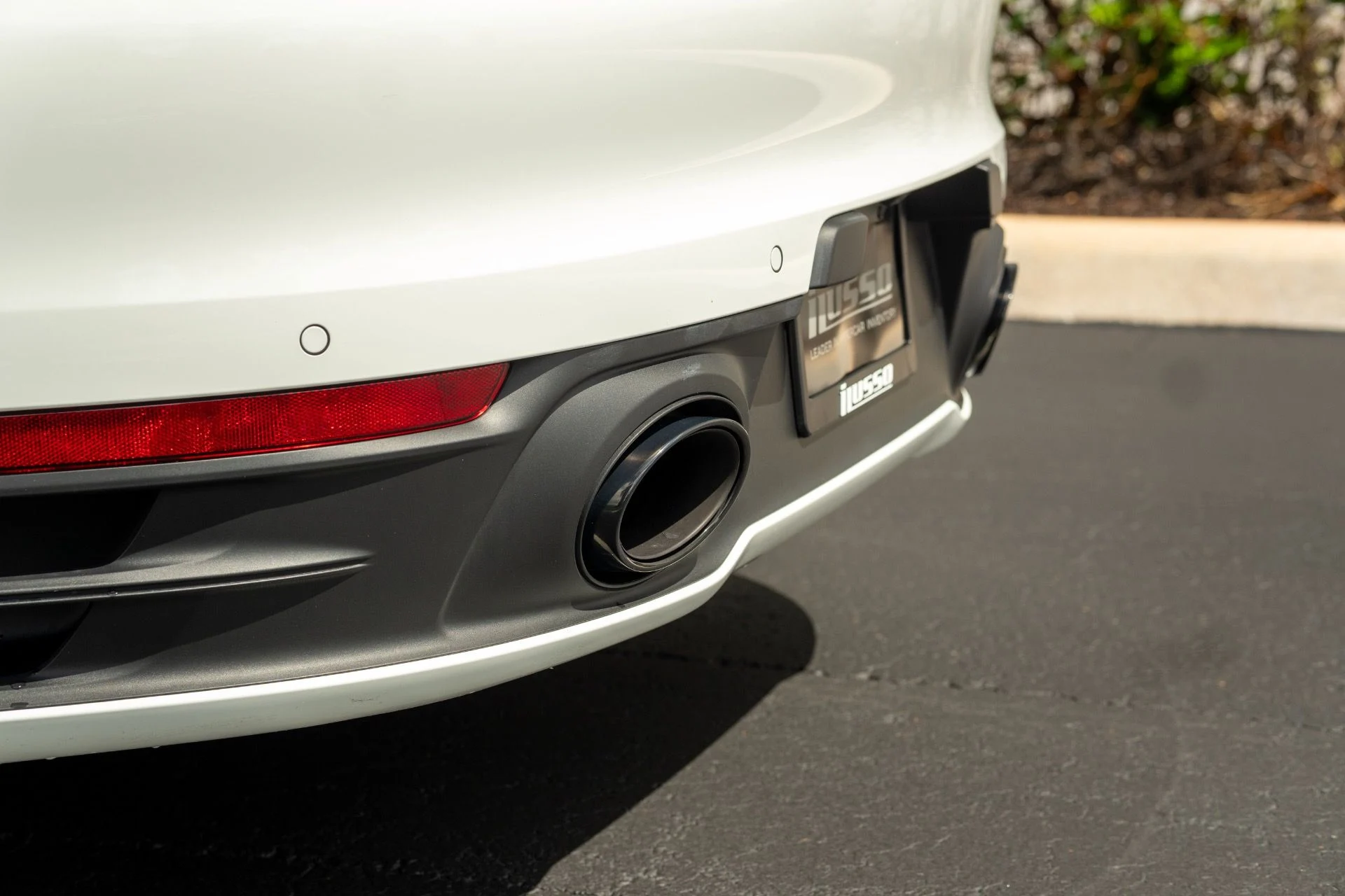 mph029_3854930010_Used_2024_Porsche_911_Carrera_T_1759284077_591c375597