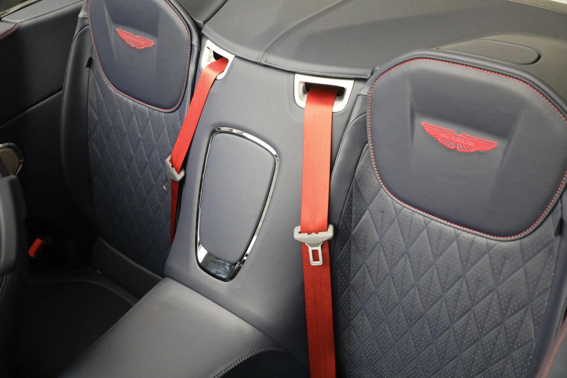 mph029_3871389212_New_2025_Aston_Martin_DB_12_Volante_e18bb0c50d
