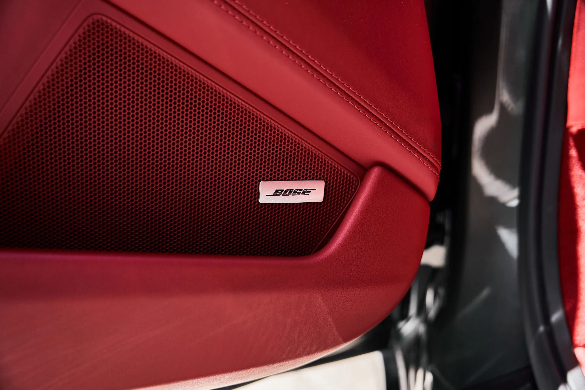 mph029_3875935350_Used_2023_Porsche_911_Turbo_S_1777011101_909a6d5897