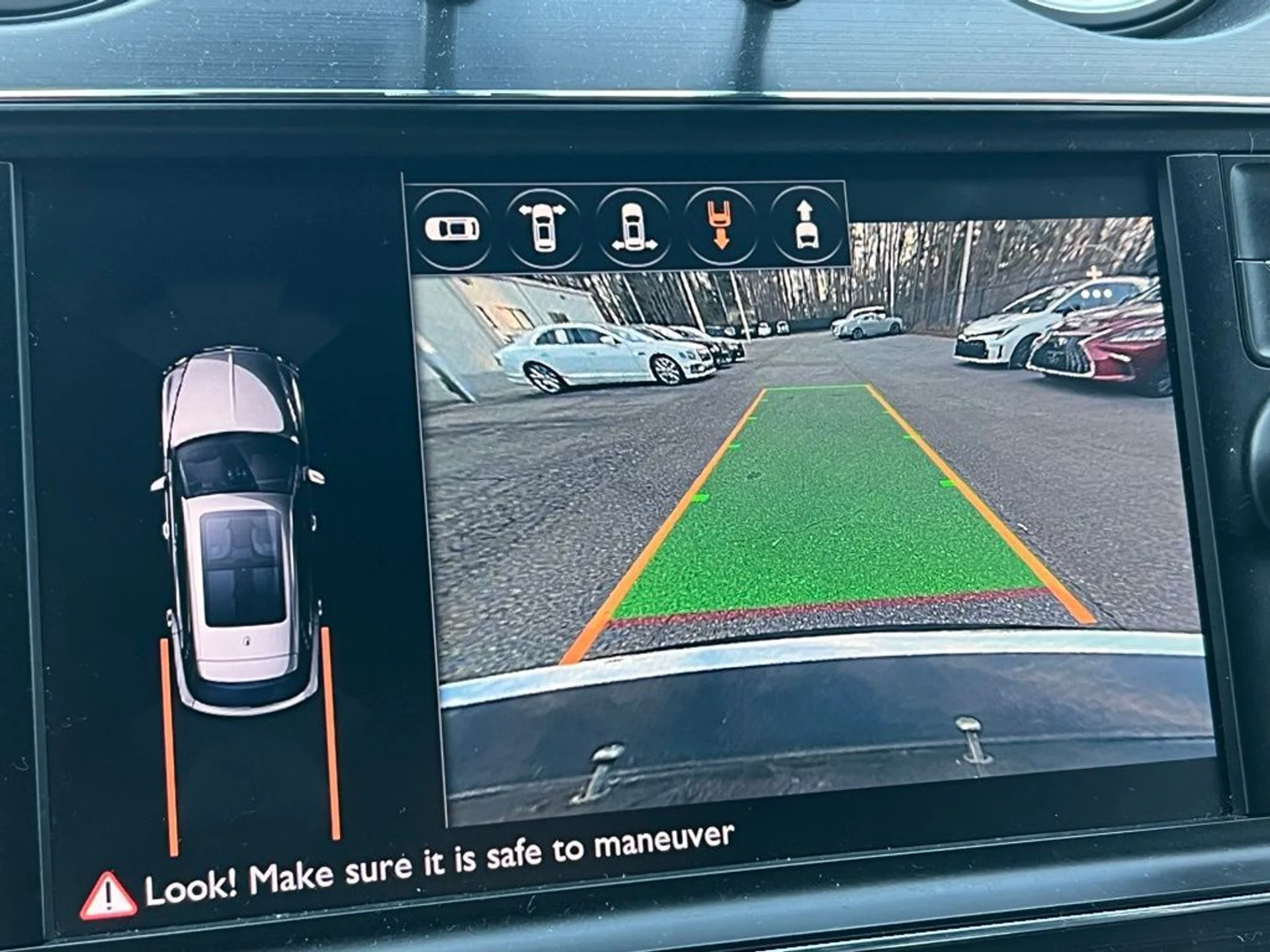 mph029_38888612_ba0071d1e3adaef4805bea435973d3d8x_d4fe615083