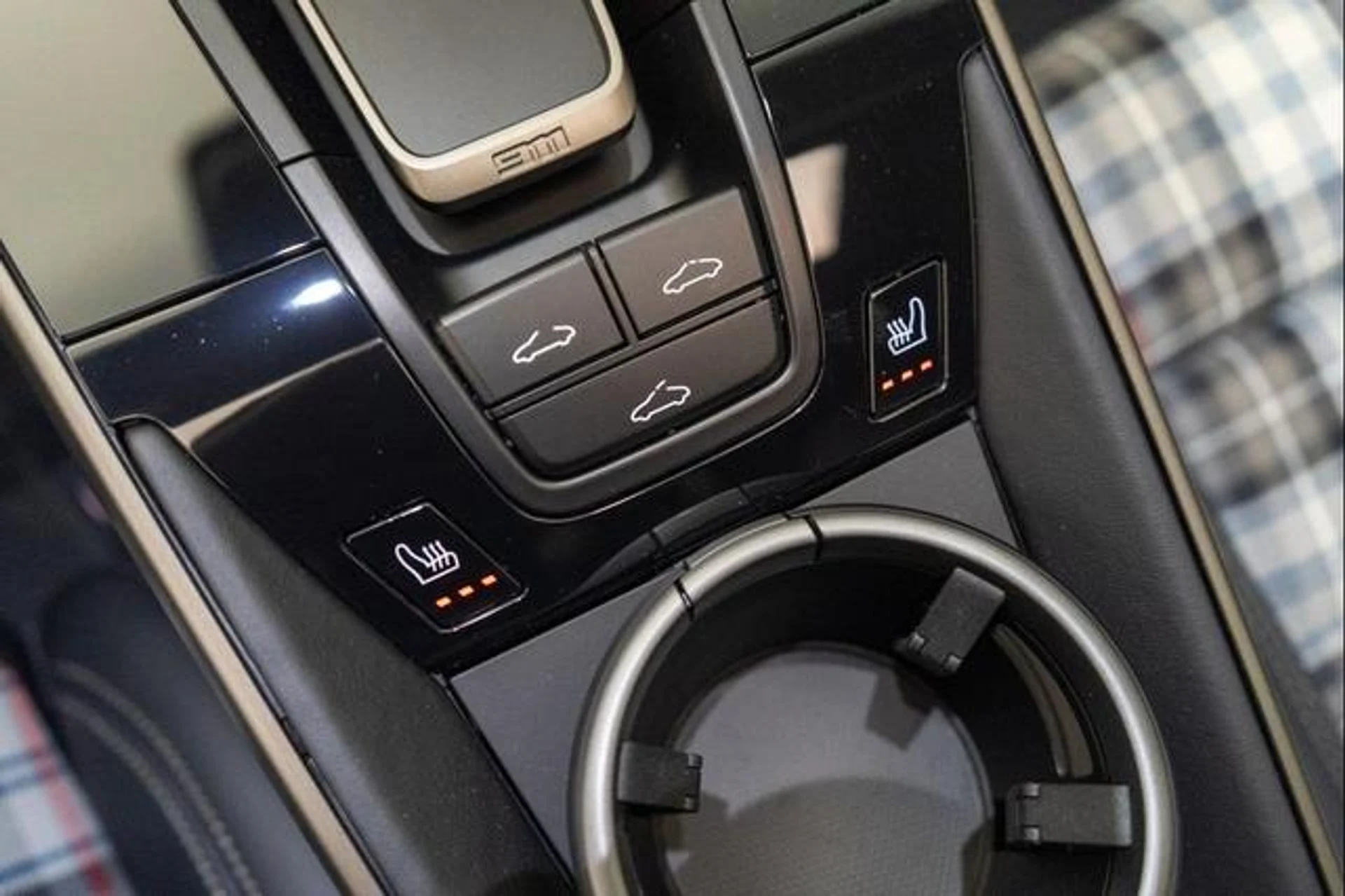 mph029_3890090957_XJO_ql_A6q_UU_Opki4u2i_M4_M_Pg_Cp_Q_b4d08d2ddc