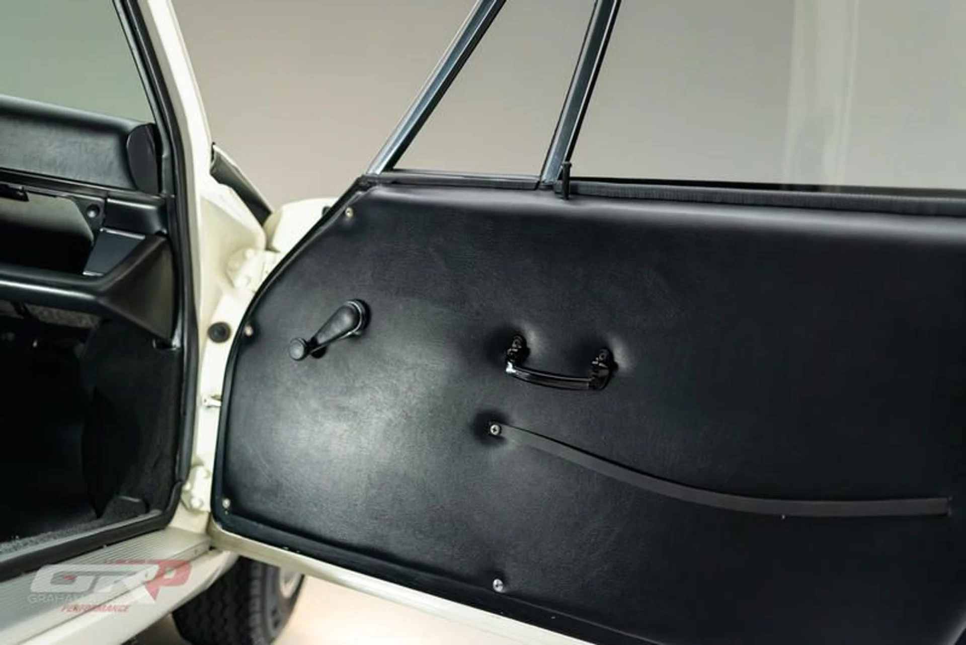 mph029_3890735307_E0_AB_9152_C2_E5_4_CDE_8447_E67_C942_E234_D_4a1ebe040e