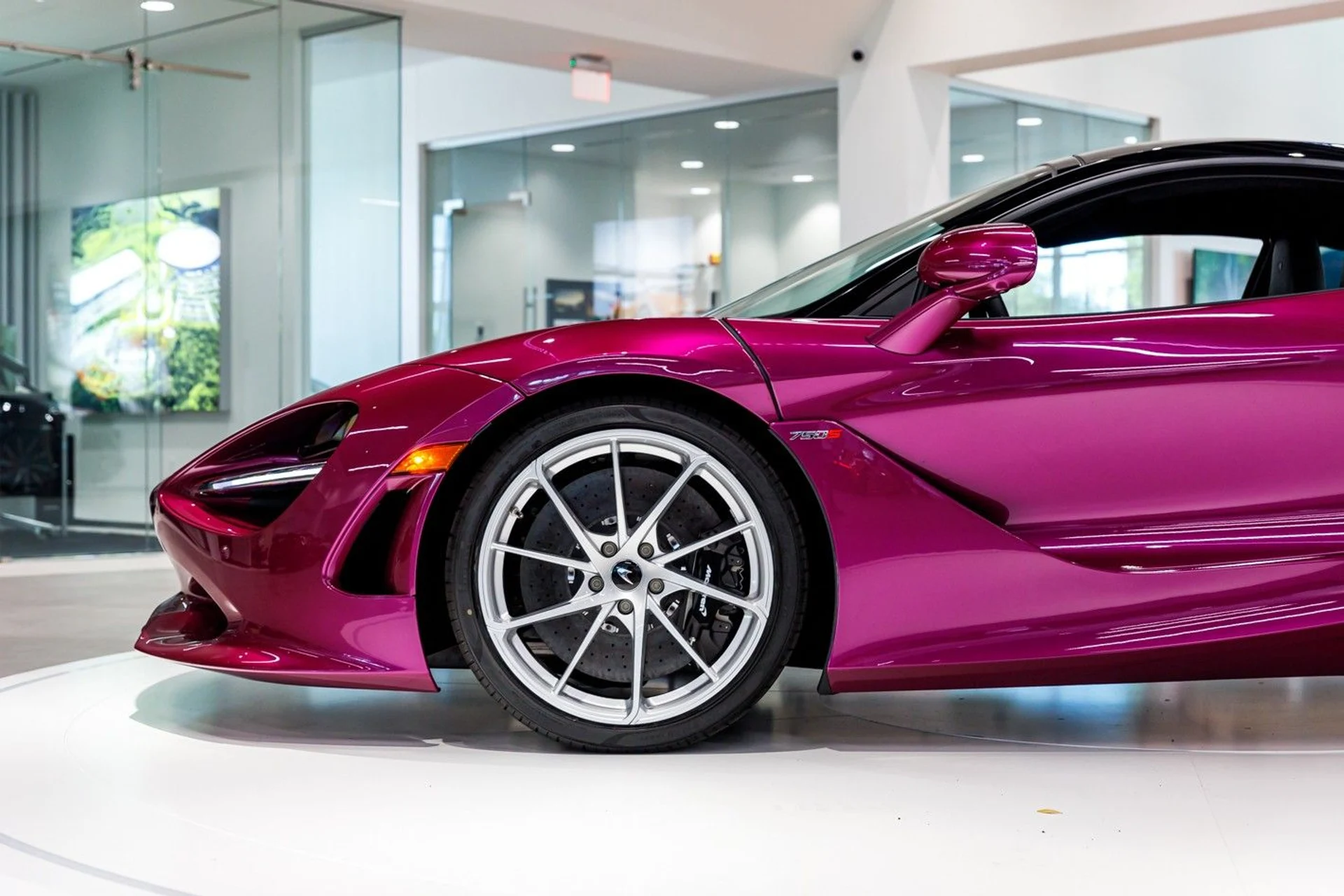 mph029_38918221_676_p30_l_42a39e3d8d