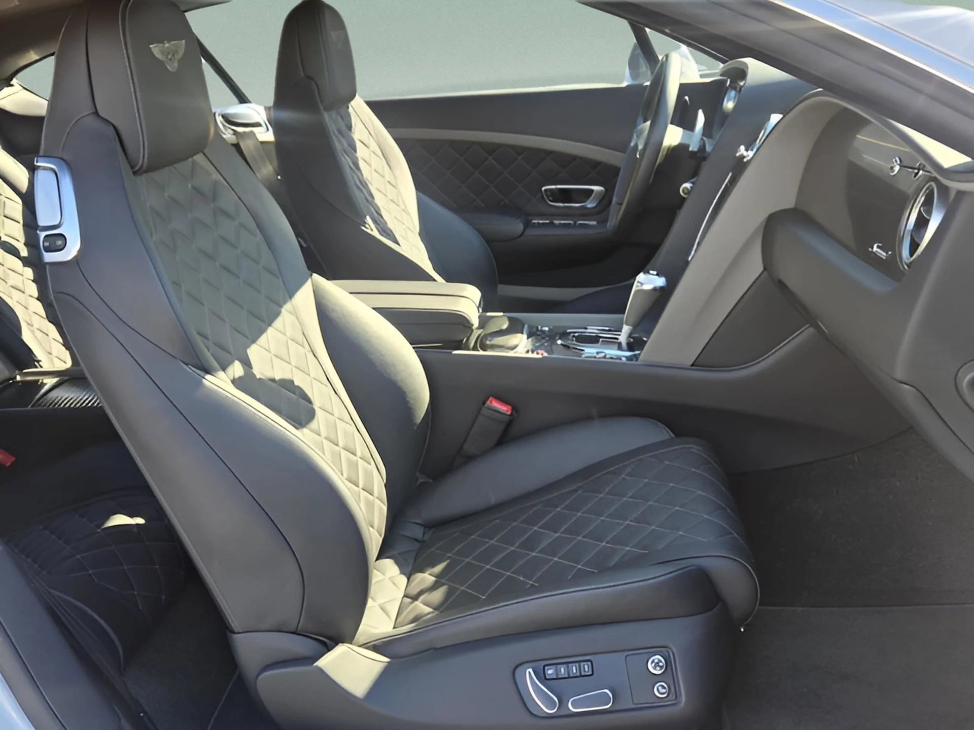 mph029_3895462824_b5d7f19e76e48500c85dbb8497c5e3a2x_9c6bfd4279