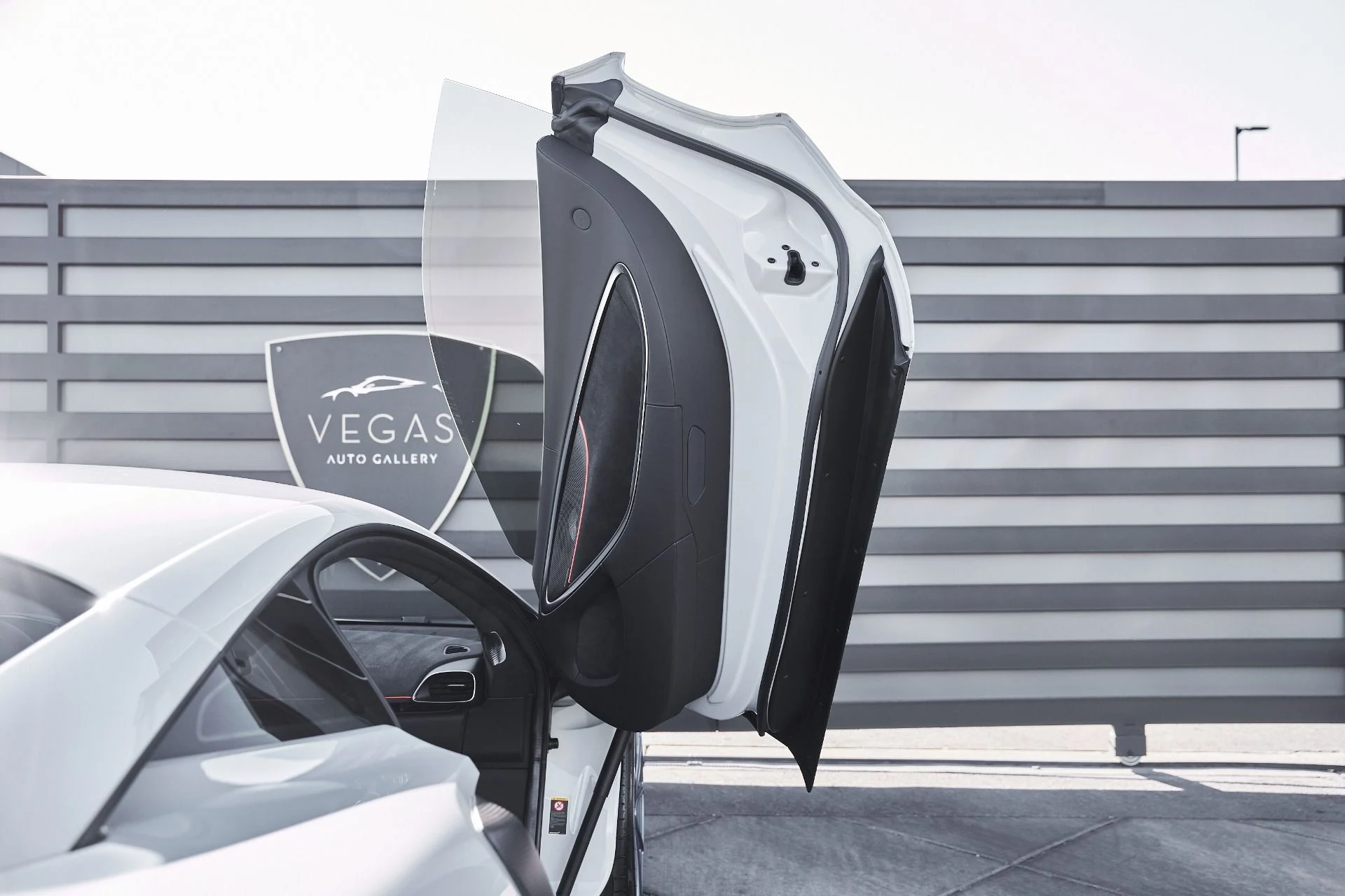 mph029_3896969129_Used_2023_Mc_Laren_Artura_1773773907_189b423e74