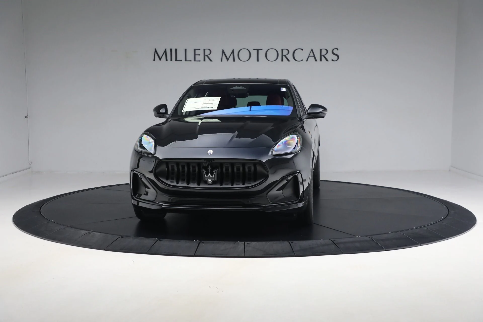 mph029_3904077363_New_2025_Maserati_Grecale_Folgore_9a0e1be4c3