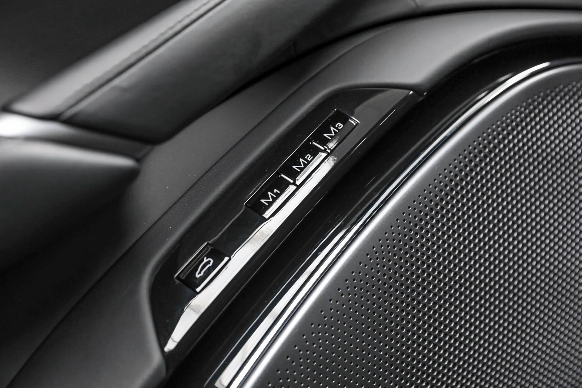 mph029_3904416700_3aaedbd1c8e04124b62efc5c184f4104_234897c370