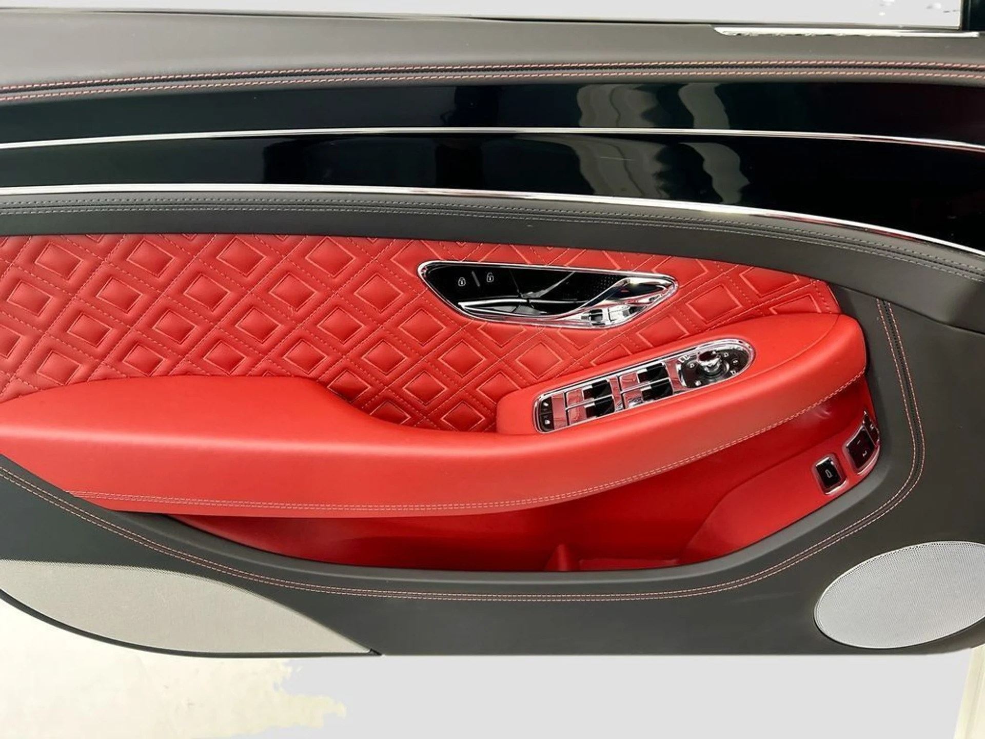 mph029_3906732784_used_2022_bentley_continental_gtmullinerconvertible_8119_23015868_30_1024_3706482a04