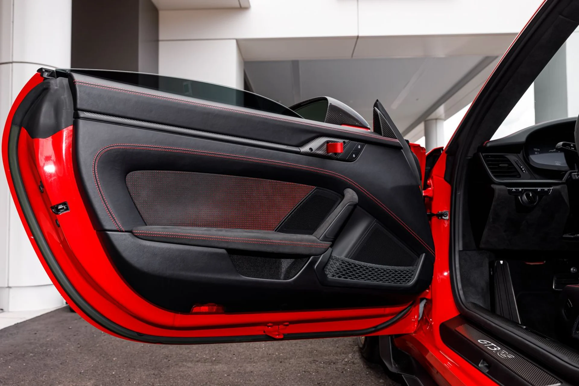 mph029_390730089_589_p30_l_b854555d97