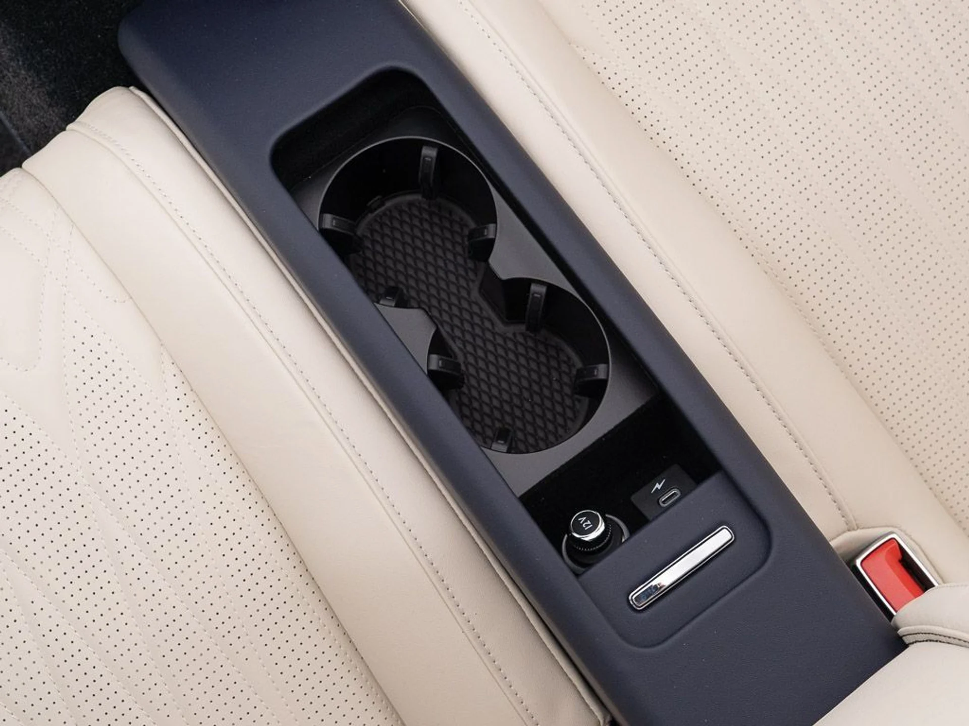 mph029_3907627418_1754177342fbb634316f35f3654b74a2_d9f2db470a