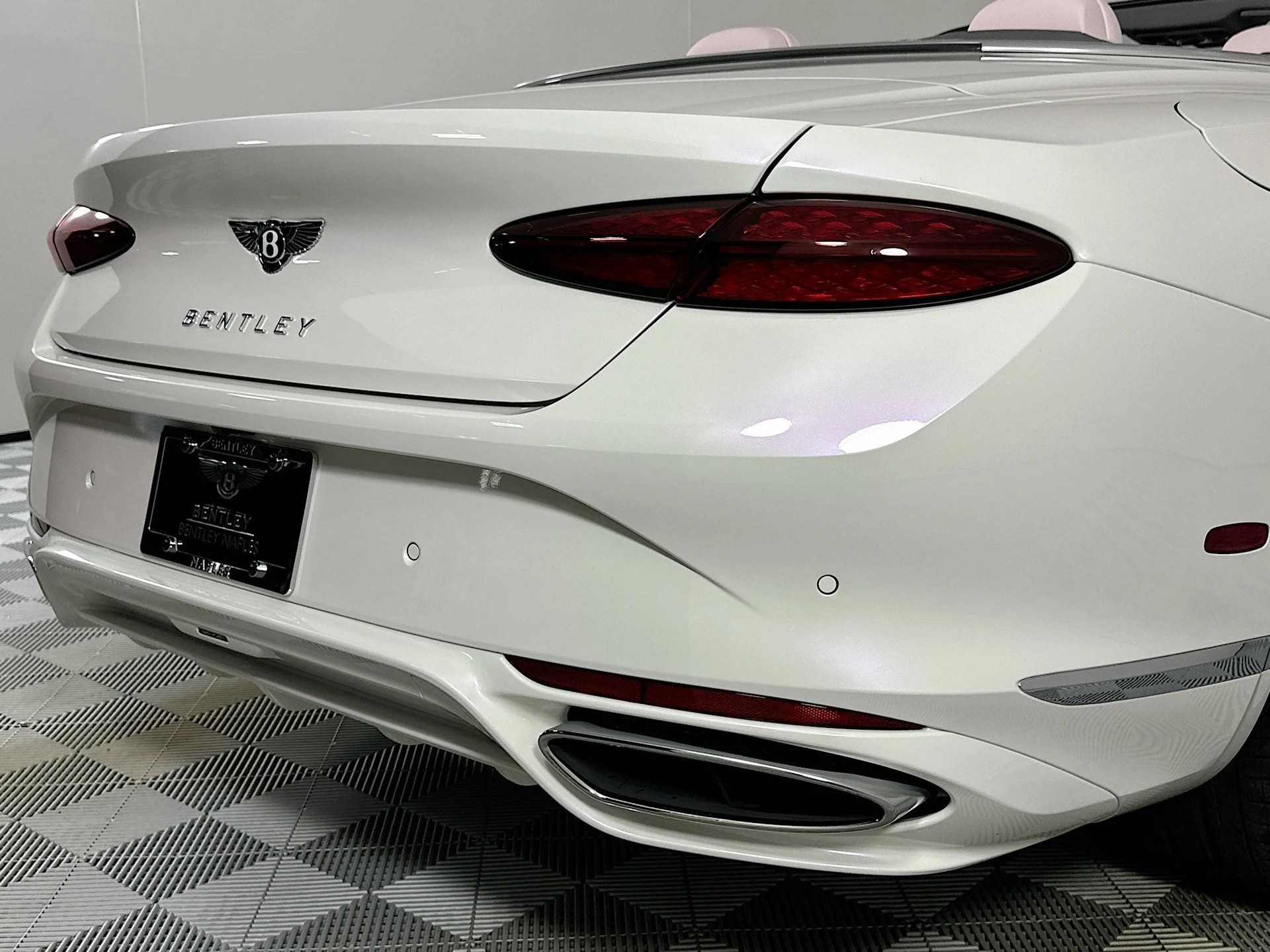 mph029_3935965032_30_bc6a918fff