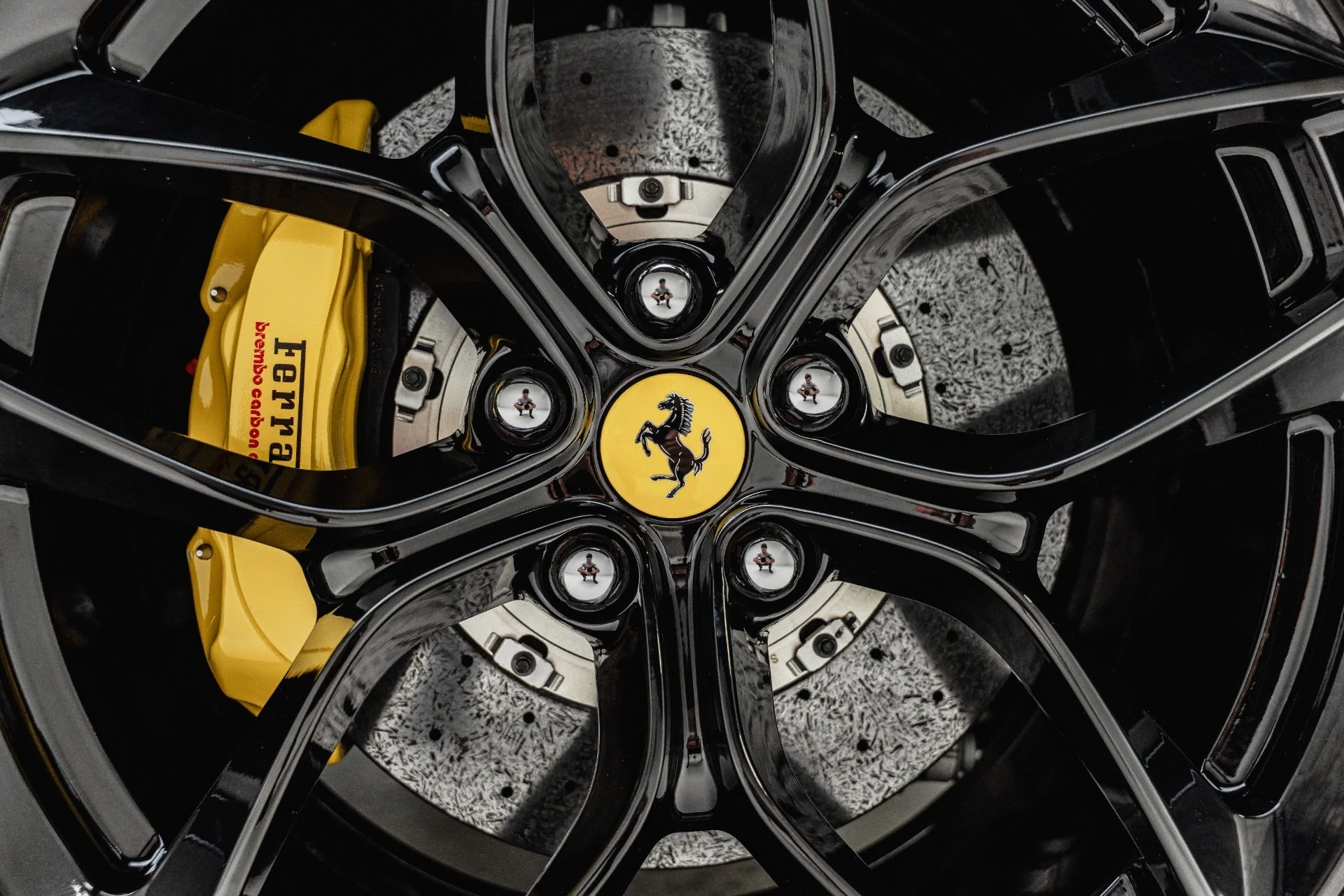 mph029_3938492999_Used_2018_Ferrari_GTC_4_Lusso_T_1783036221_217317283a