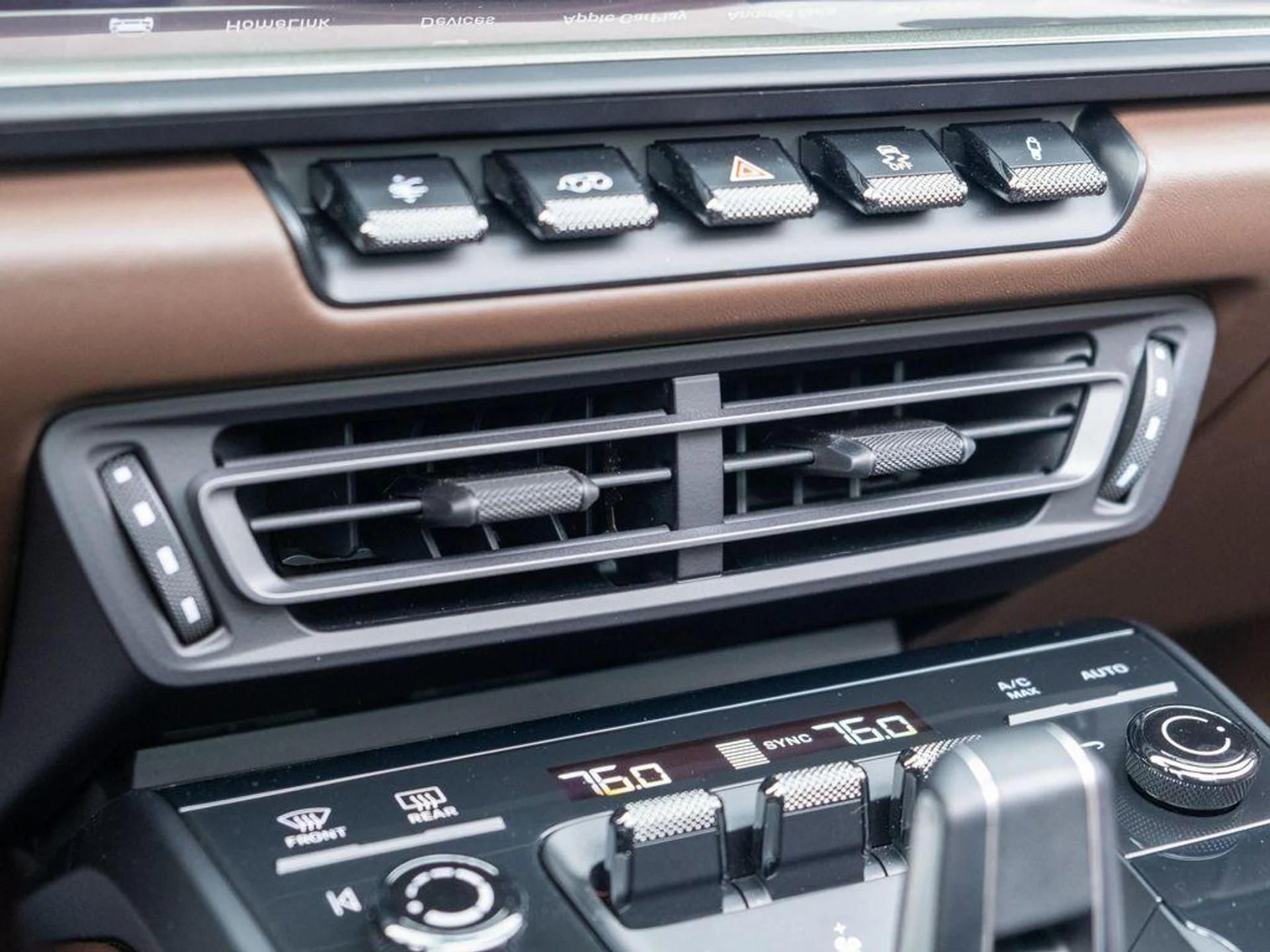 mph029_3939113127_SC_Bny_P2_E_Iho_X0_Y1_Qr_Oq_C_Tf_D_Ywg_4c875afe72