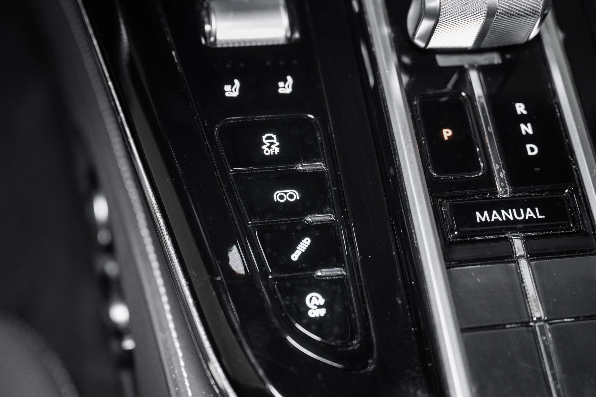 mph029_393983569_Used_2025_Aston_Martin_Vantage_1784563036_35e0ab5590