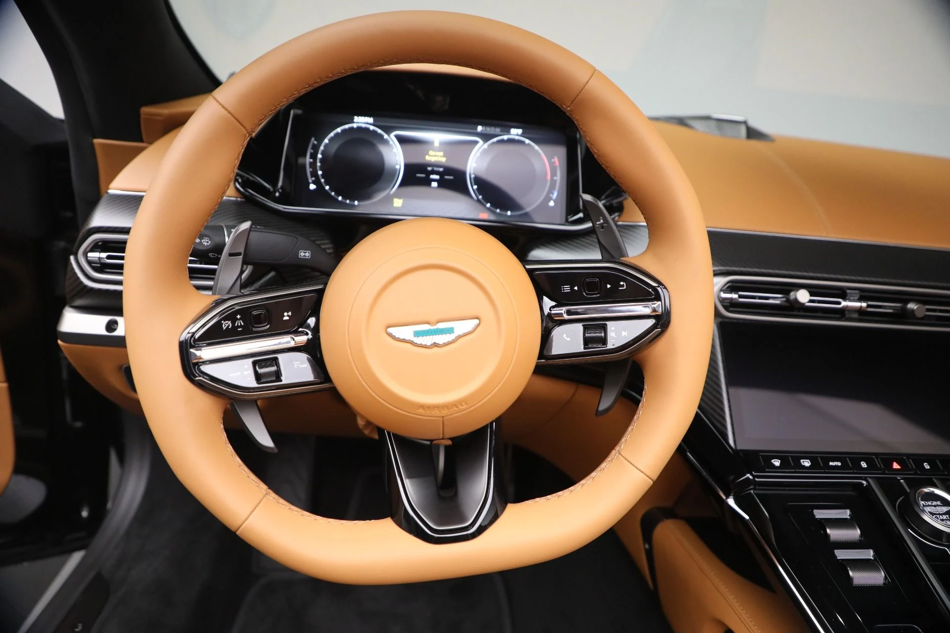 mph029_3945060331_New_2026_Aston_Martin_Vantage_Roadster_1767214554_c1341aad0c