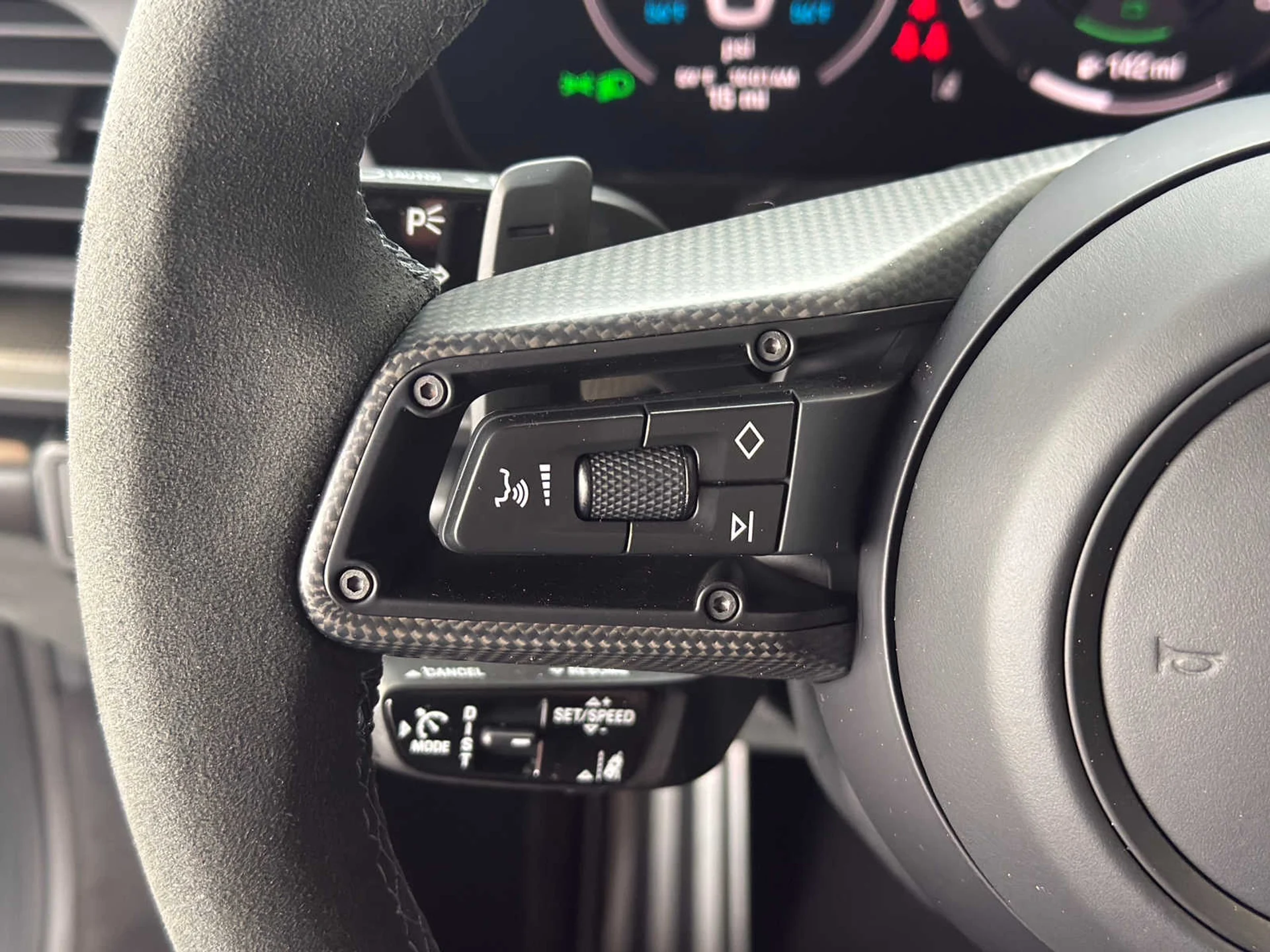 mph029_3949967143_a2d730f01ec1bef670e7753a238ee1eax_de0b1c9c32