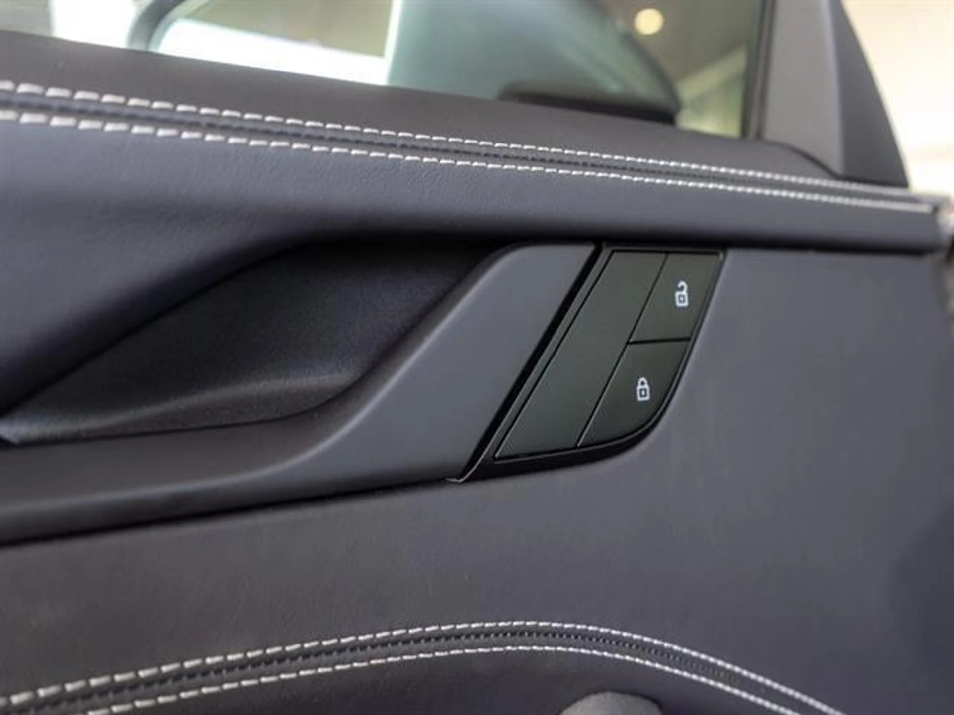 mph029_3951950136_B_Rzdu_E4sk_J746a_Ka_MIMD_5_DMB_6fk_9445b7c331