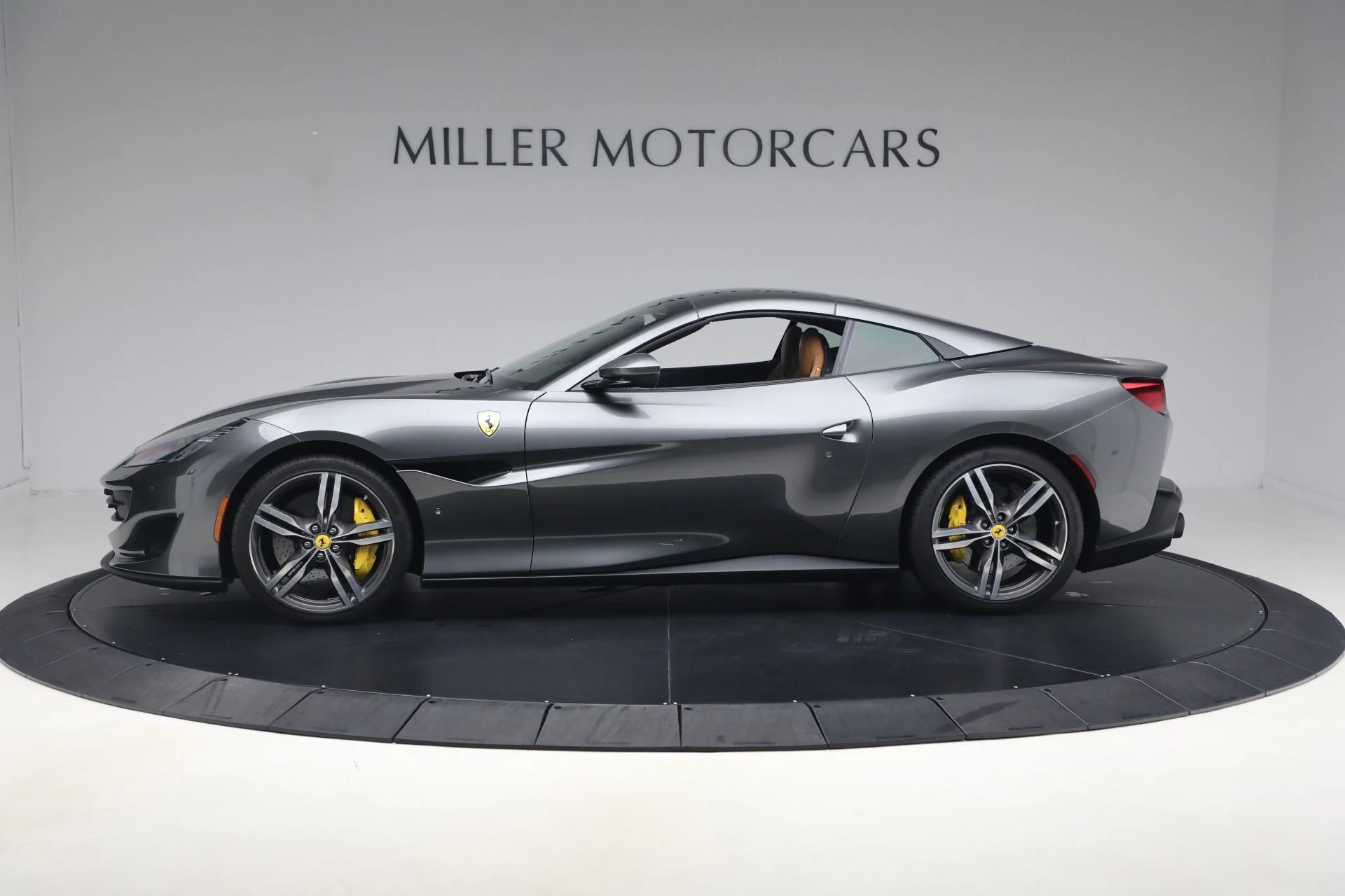mph029_3956118654_Used_2019_Ferrari_Portofino_1791044080_00f8af0234