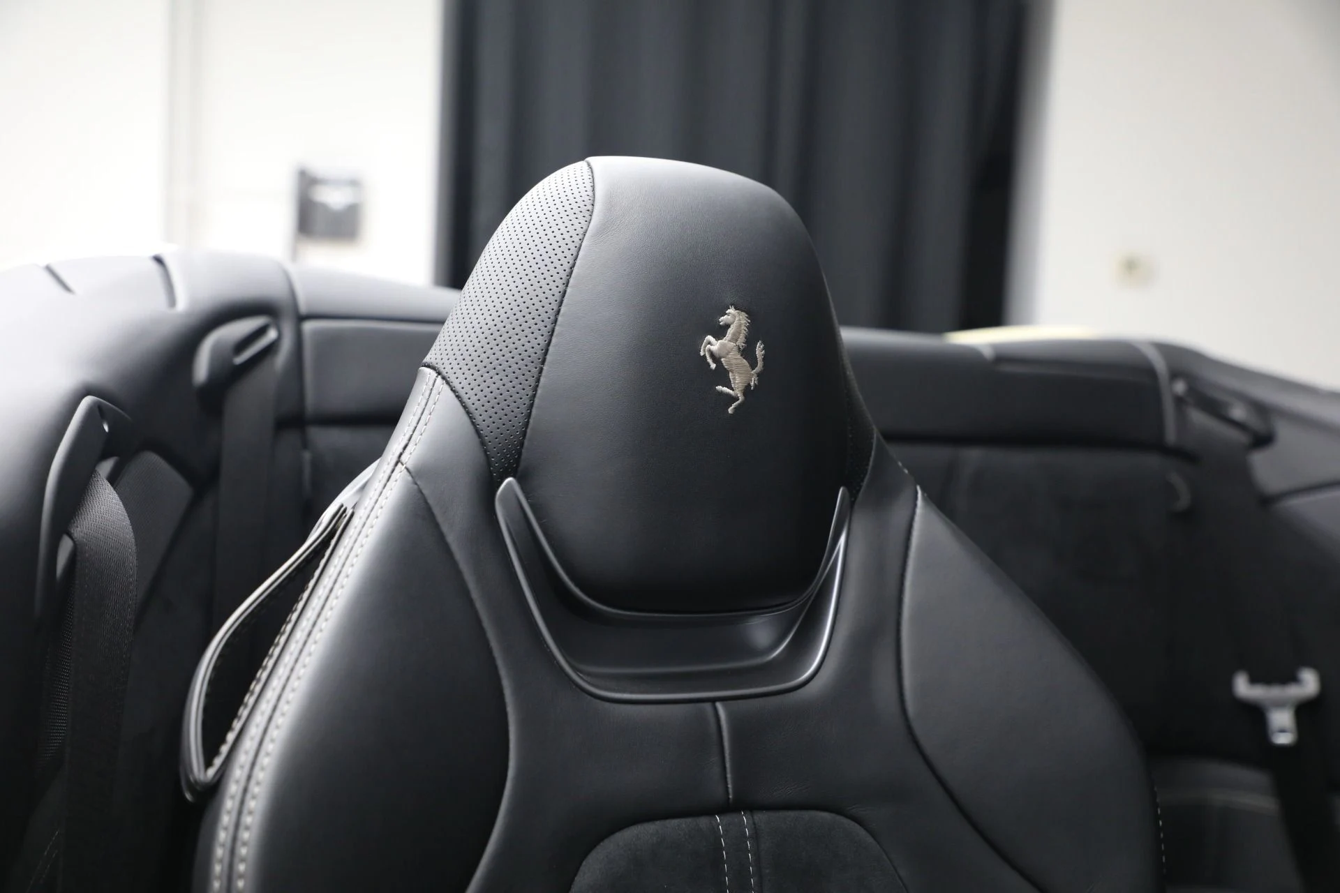 mph029_3971424915_Used_2023_Ferrari_Portofino_M_1767989995_66462b9869