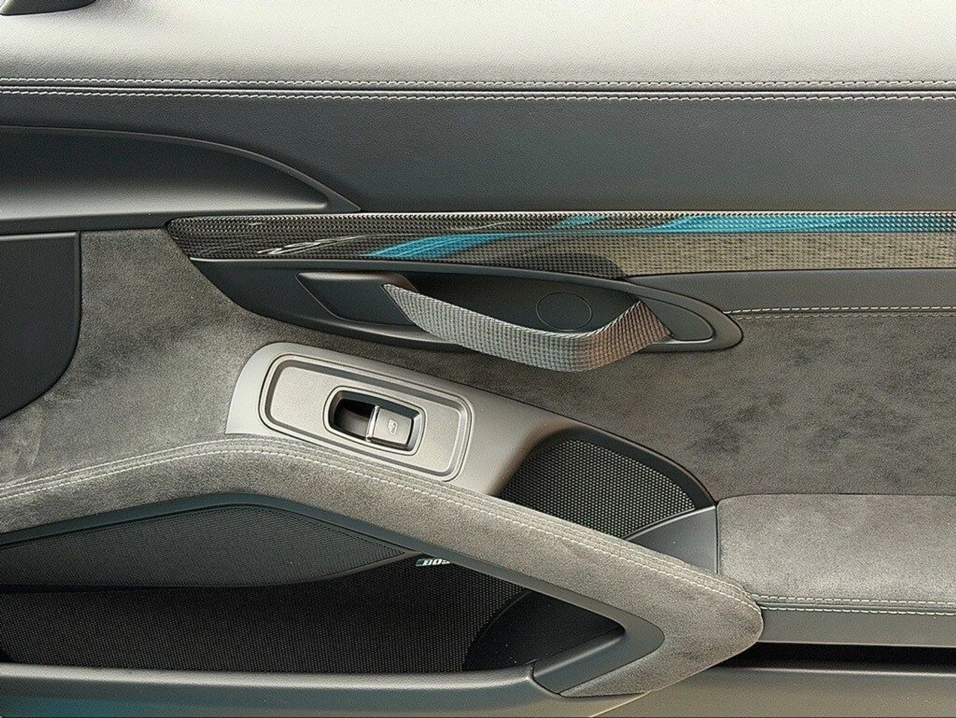 mph029_3974143600_0ed220cf70a802a792d0145a03de48d9x_11f72d0202