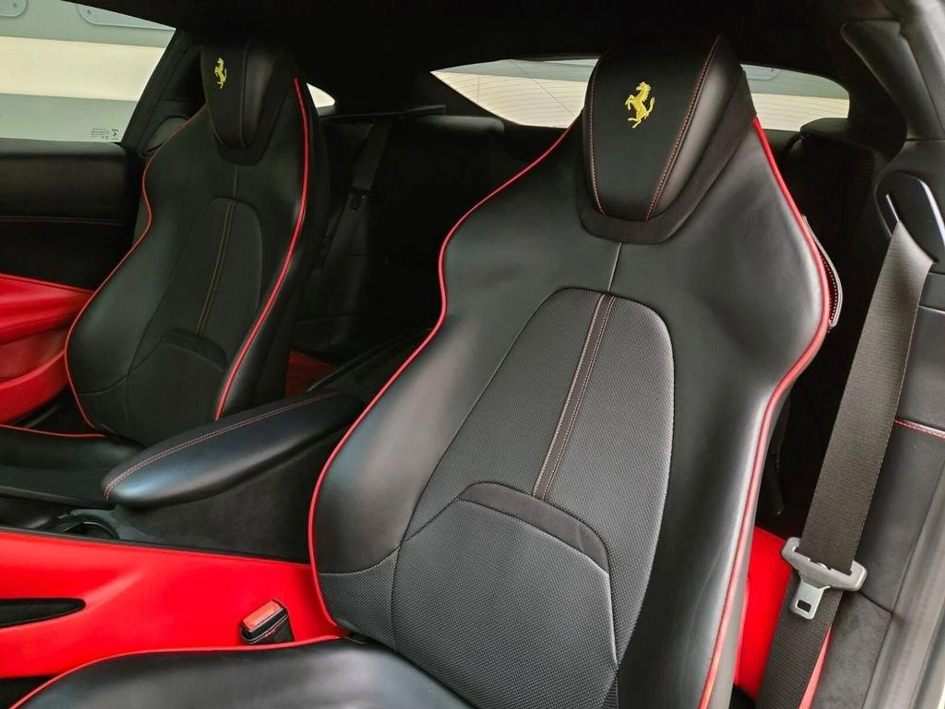 mph029_3982762569_Used_2024_Ferrari_Roma_1775723872_12a97fd35c