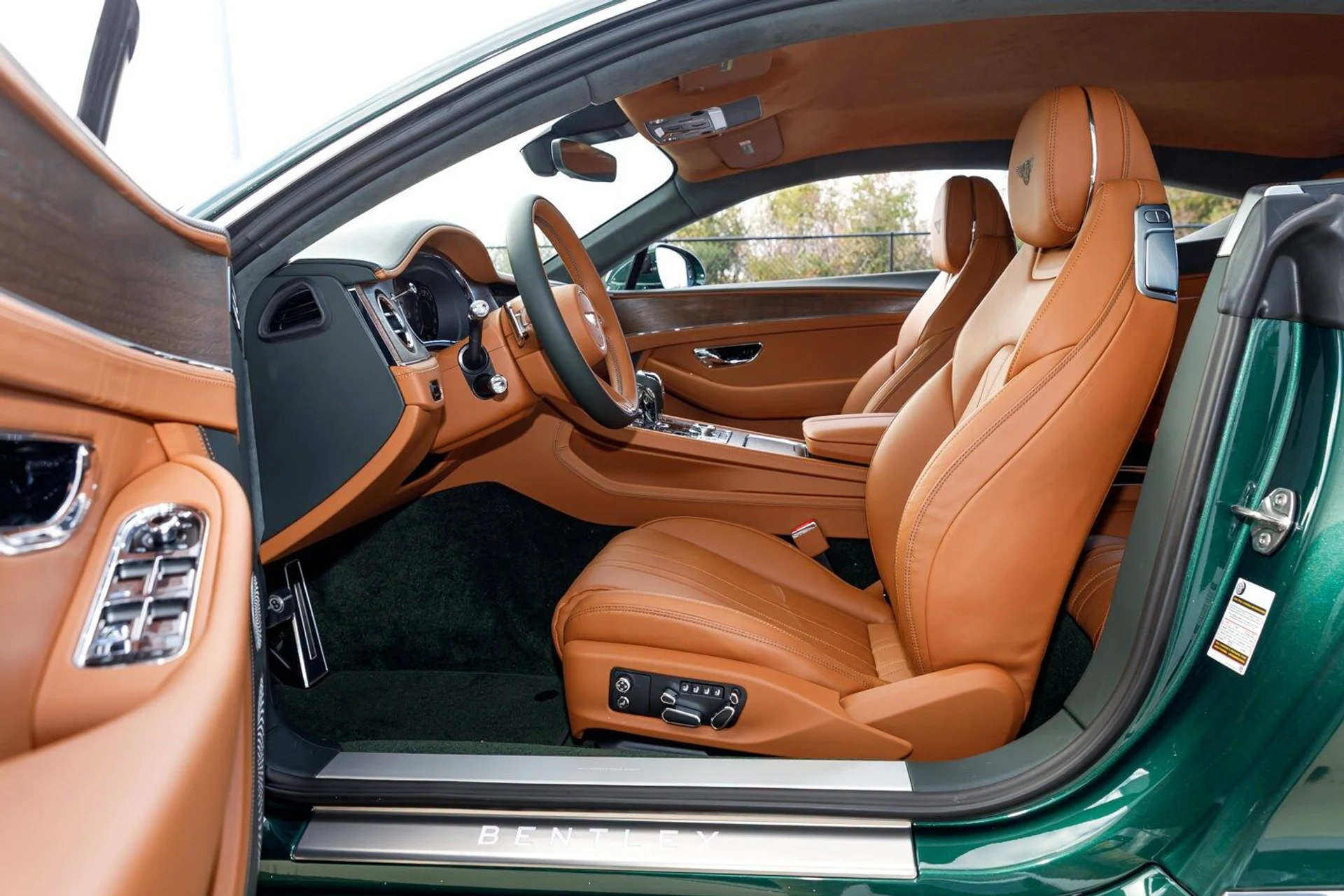 mph029_4002247937_40ca3ed617a14a9e68787b08f94a77a7x_a202933197