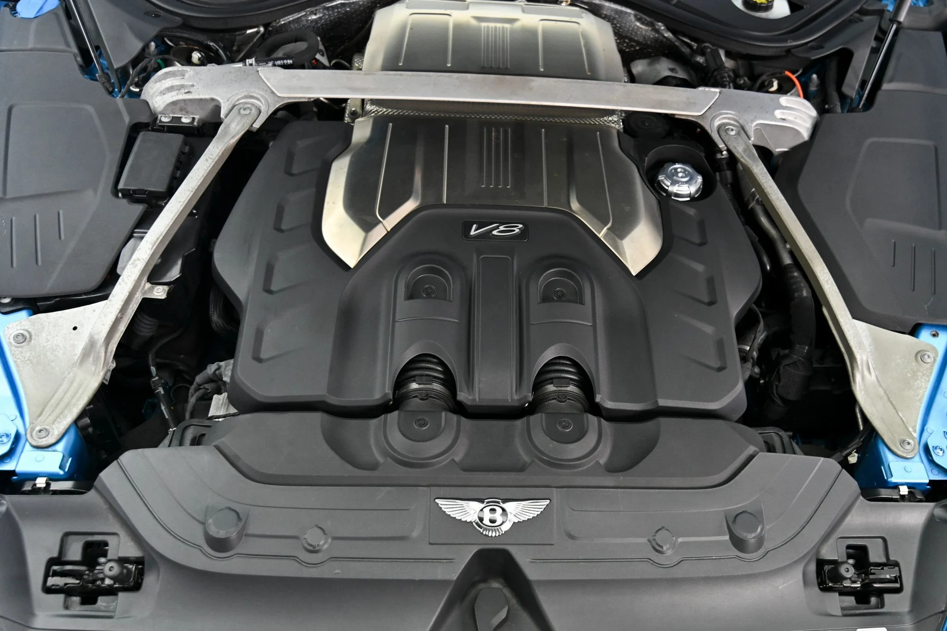 mph029_4006133444_RP_8456_engine_storage_001_928d9f6a38