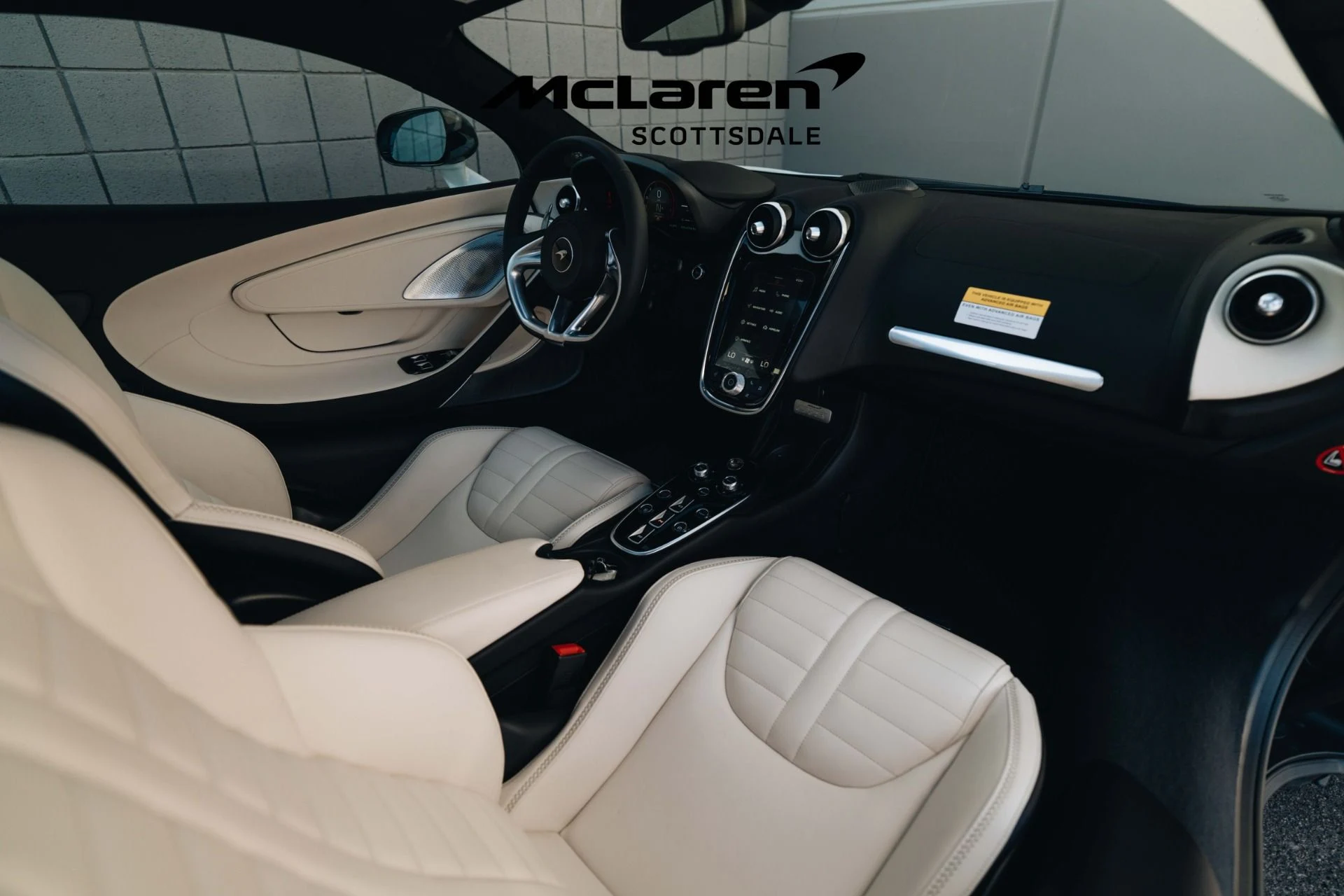 mph029_4006922729_Used_2025_MCLAREN_GTS_1745592608_b54a35acb8