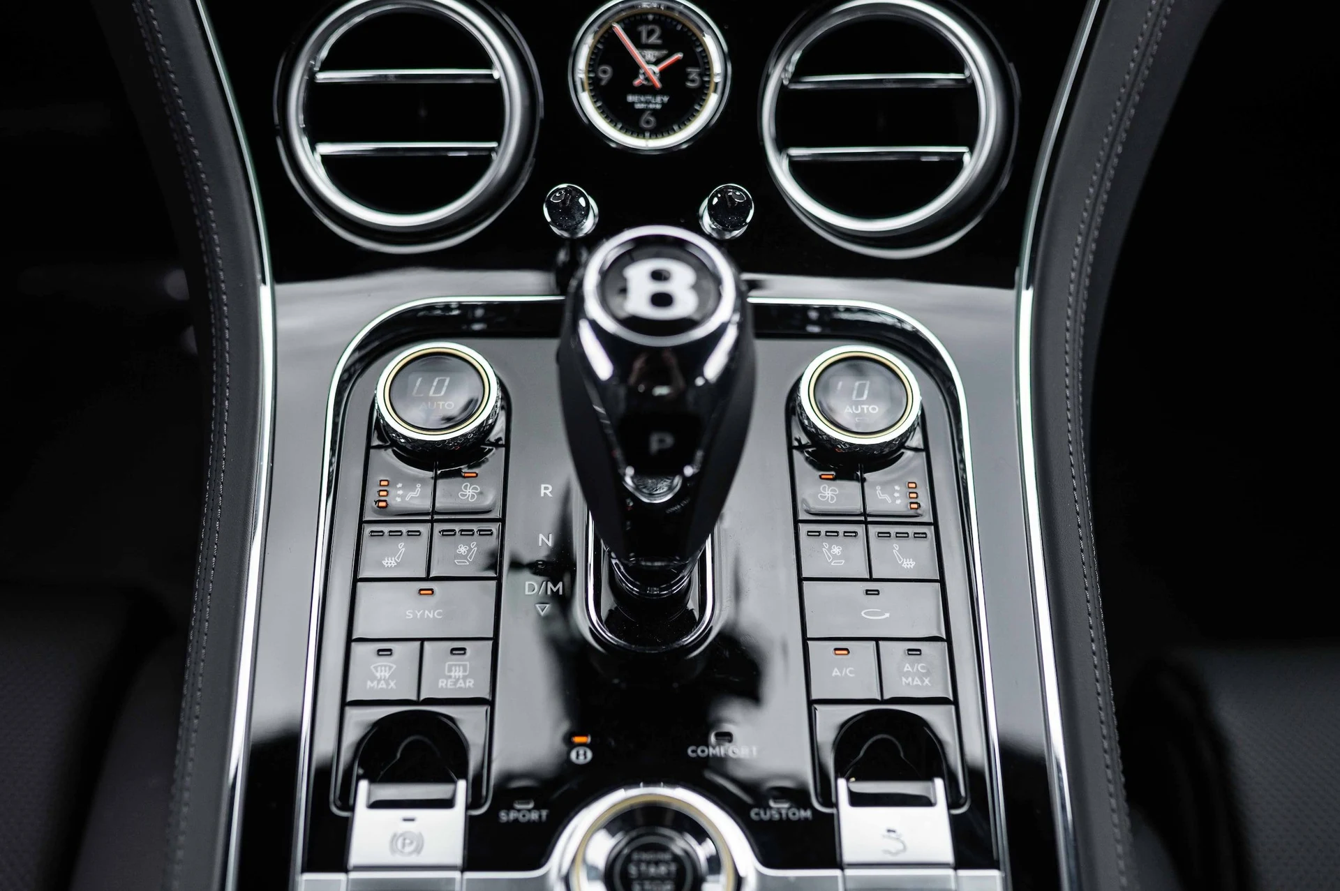 mph029_4007806717_5b563b49b6064965ba810bf7beebcccc_8062f0ea37