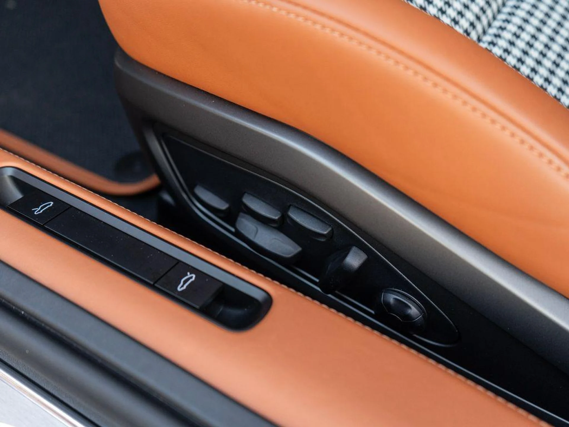 mph029_4016844116_IT_Gxt_Xjv5nbd_Ngno_Aci_N9h_Ahlno_406ed0127b