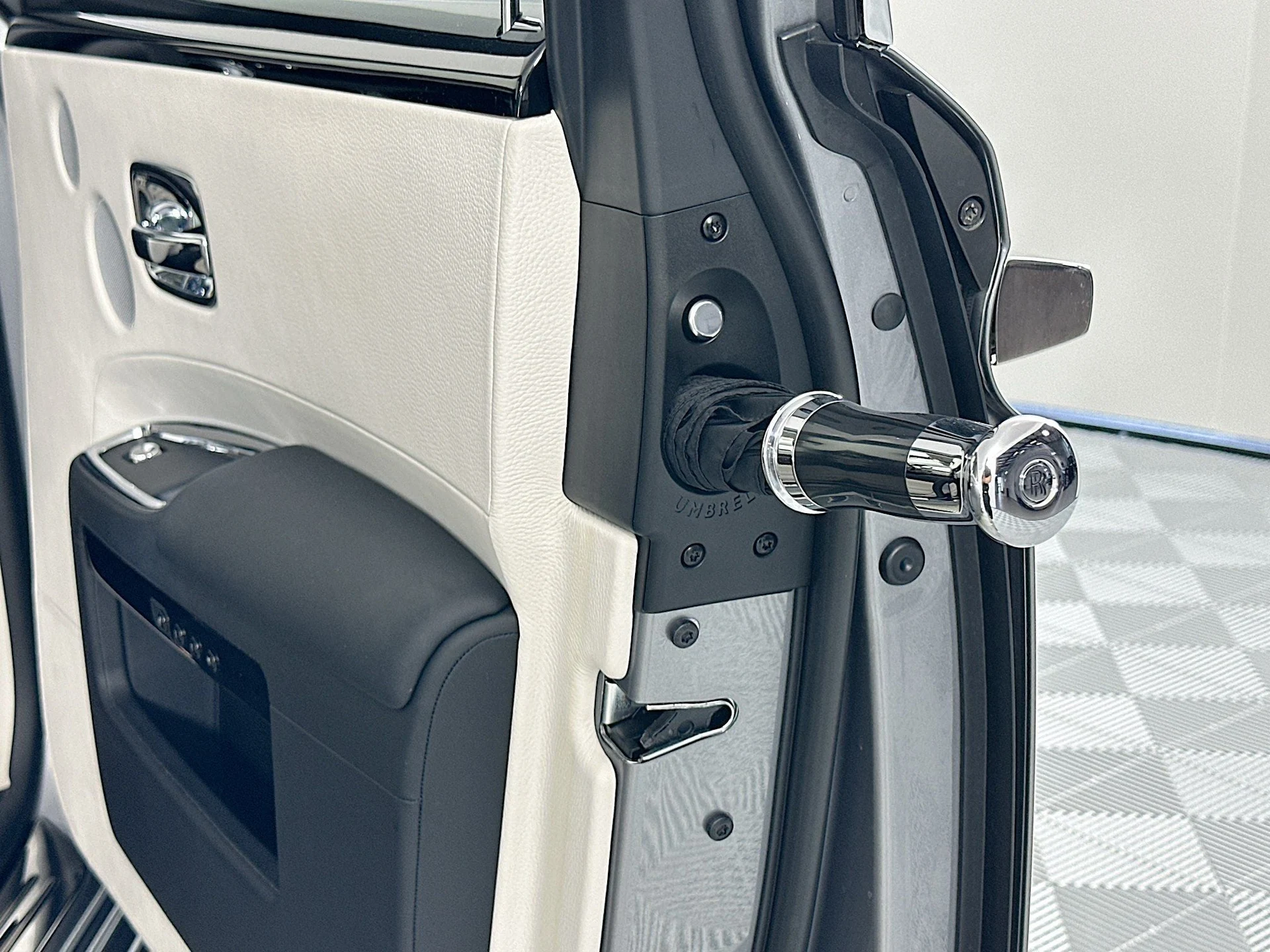 mph029_4022952635_30_f58093af4b