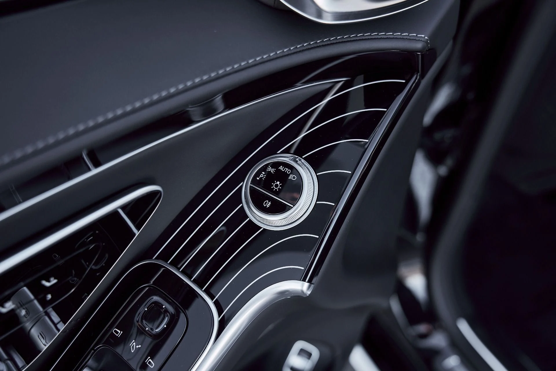 mph029_4026360438_Used_2023_Mercedes_Benz_S_Class_Maybach_S_680_1769803994_fc8f74ba9c