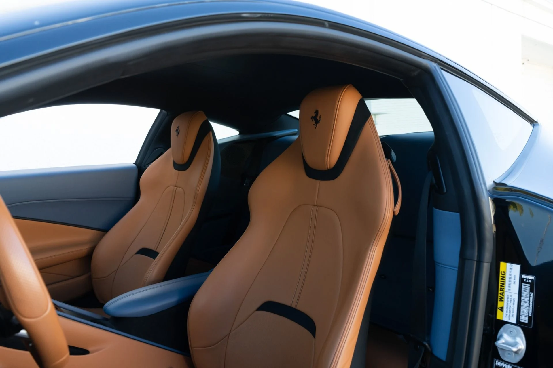 mph029_4026751114_Used_2022_Ferrari_Roma_1764112587_97aca4842c