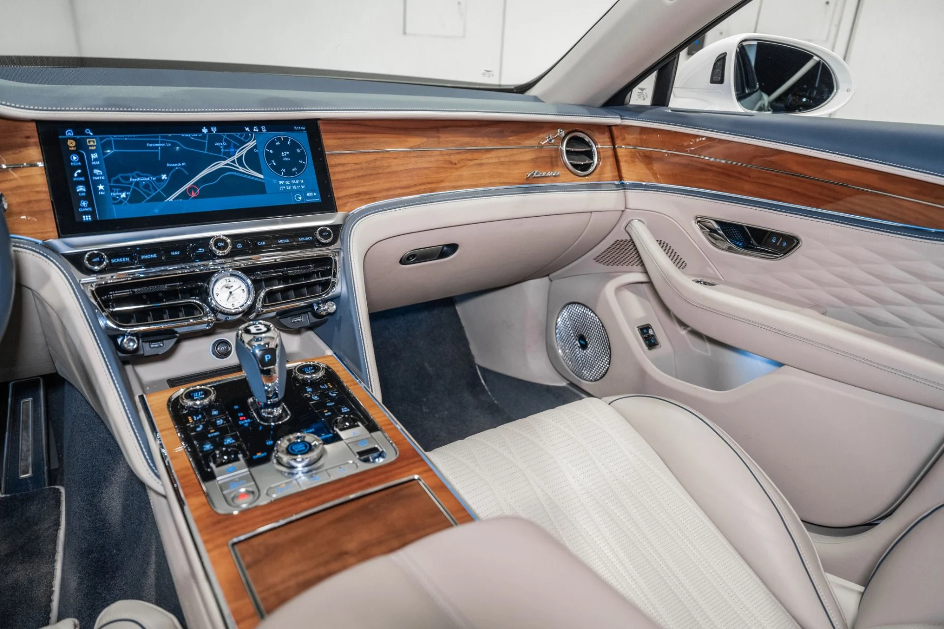 mph029_4031796676_Used_2023_Bentley_Flying_Spur_1772469545_b416c8ac48