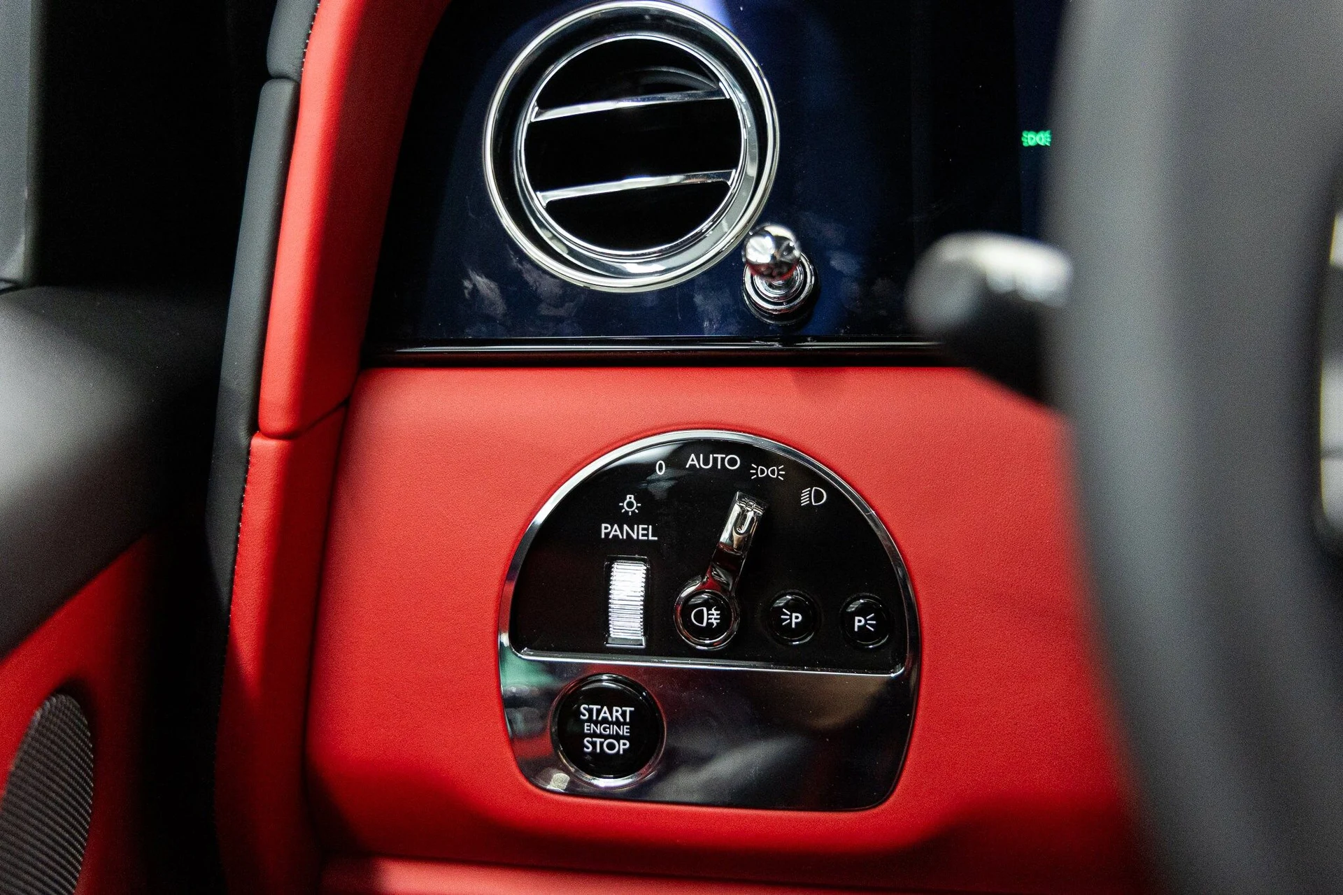 mph029_4032120674_c7aed2939adae3bb539289cf617833d2x_8c8cc9bbe1