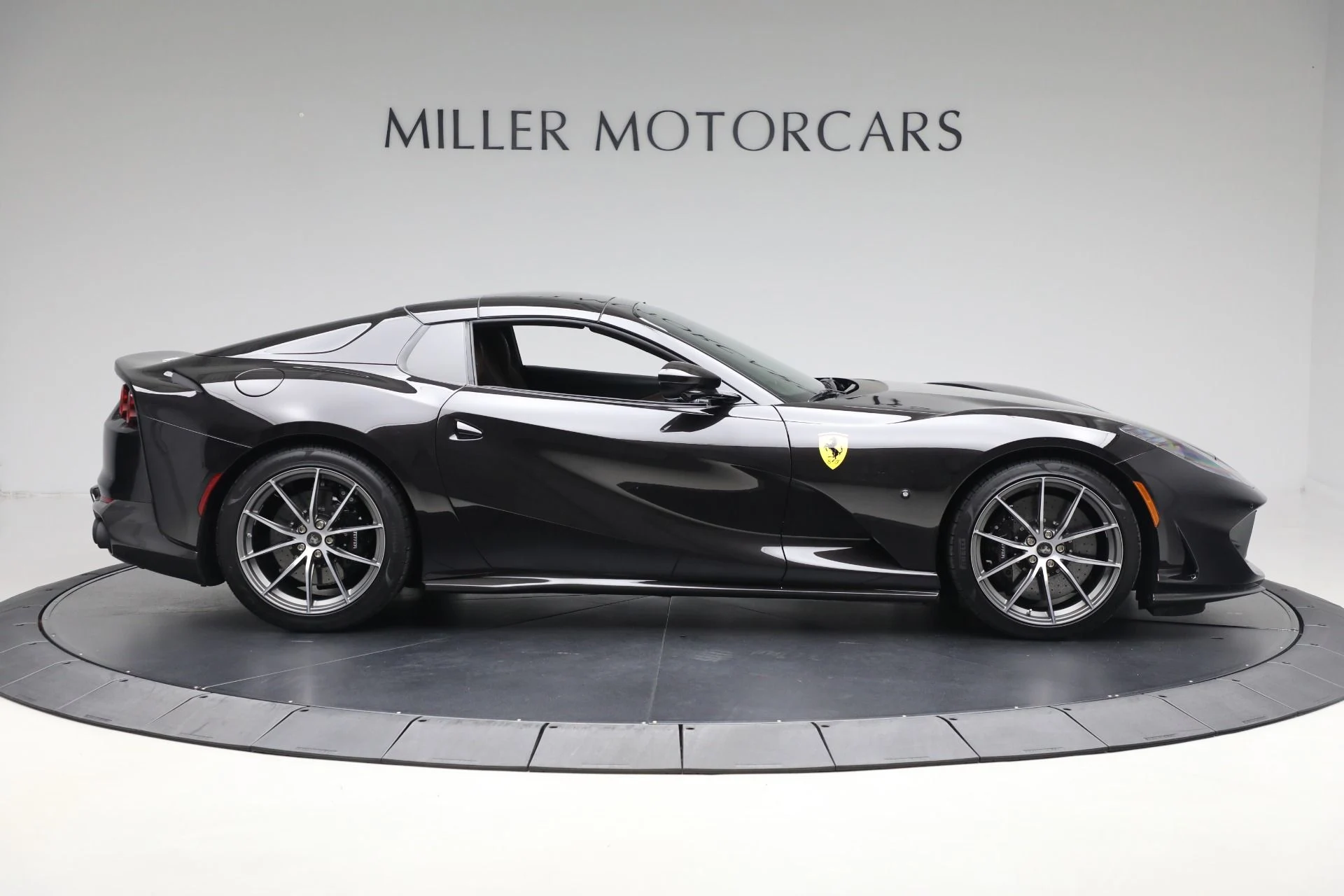 mph029_4034927165_Used_2023_Ferrari_812_GTS_abc582a4fc