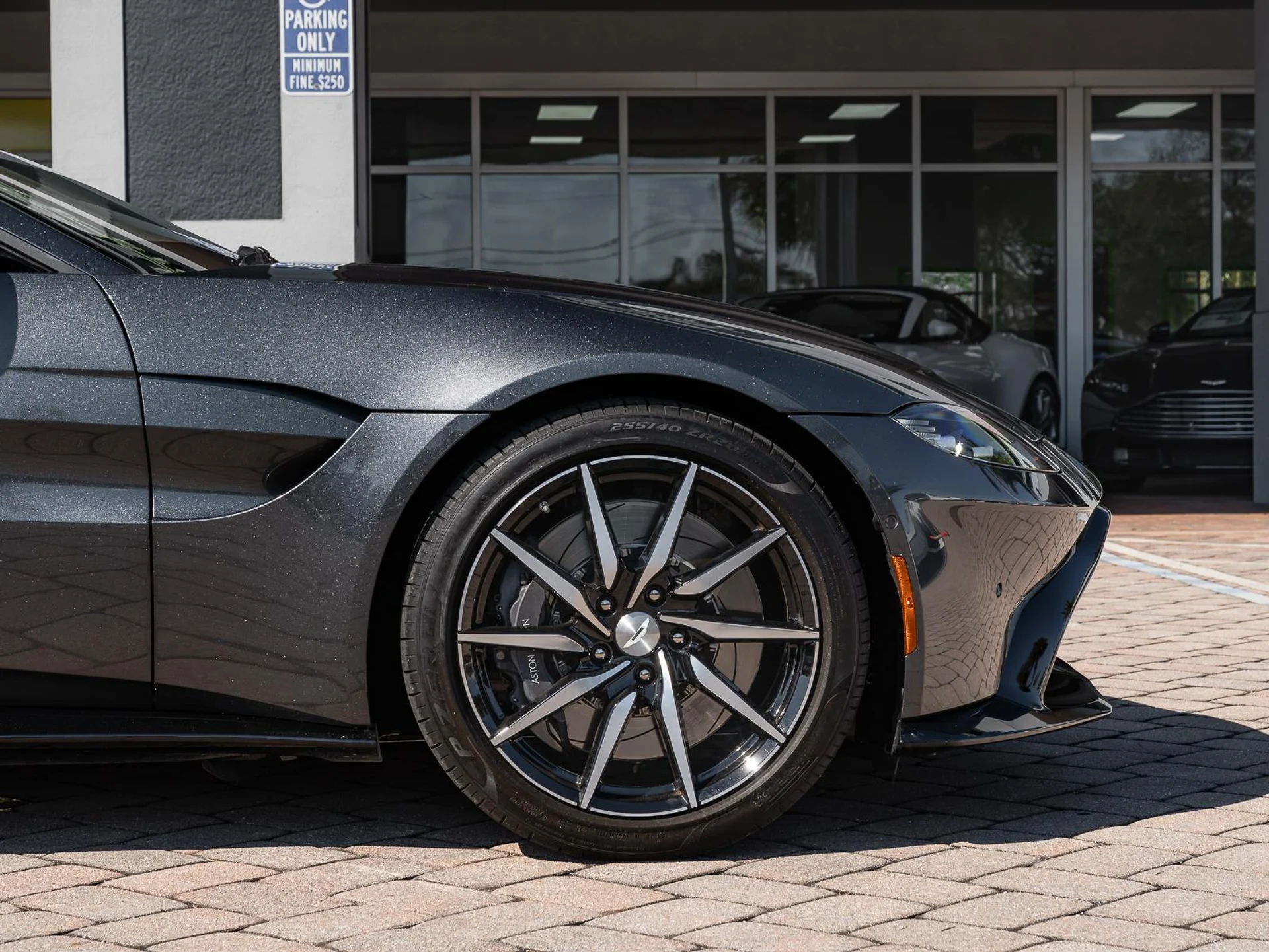 mph029_4041831461_Used_2021_Aston_Martin_Vantage_Coupe_Automatic_1771064402_cf421d7e96